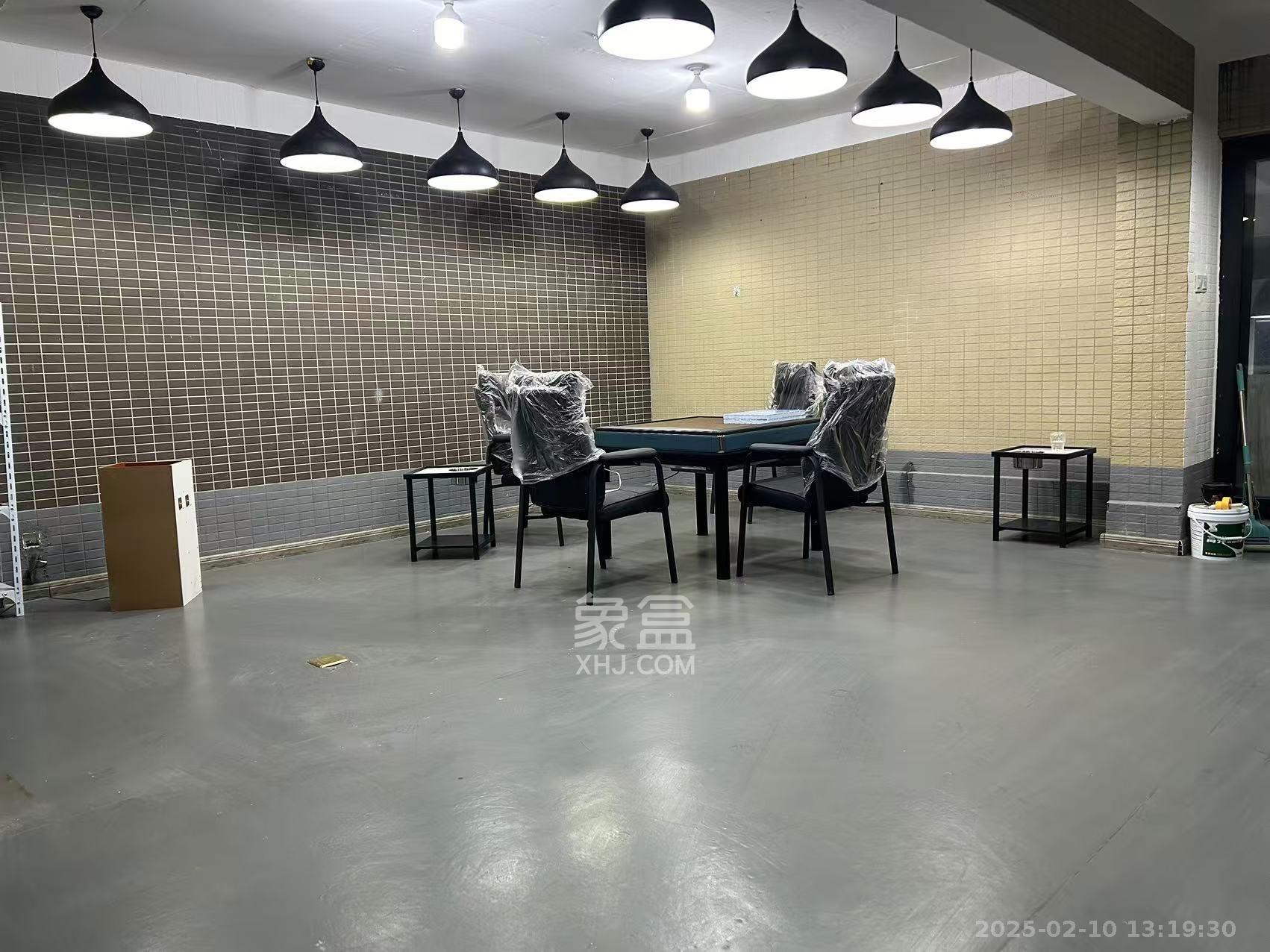 泊爱蓝湾 6室3厅4卫 8200.0元/月 泊爱蓝湾 6室3厅4卫 8200.0元/月室内图