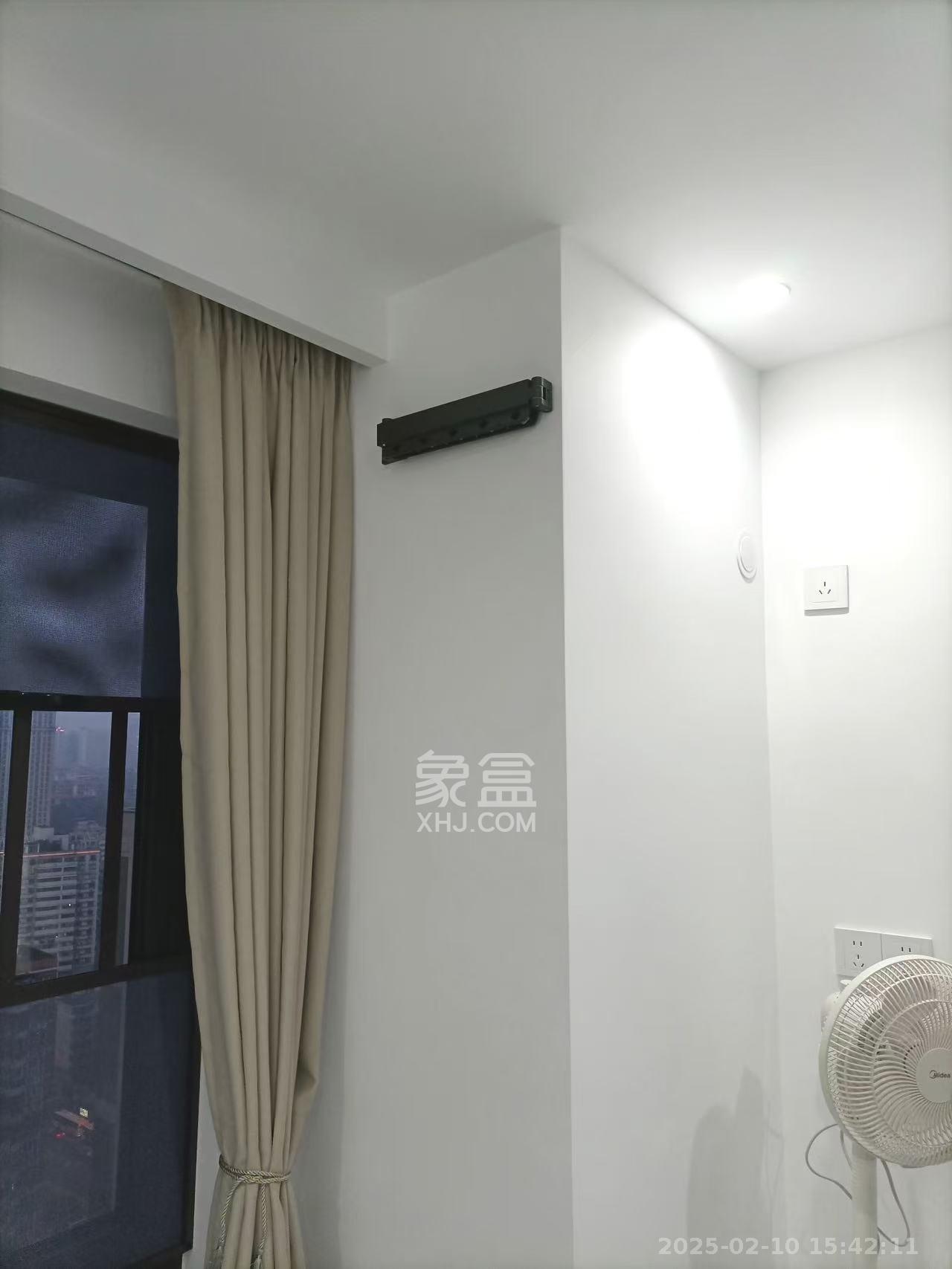 卓越江岸  1室1厅1卫   2800.00元/月室内图