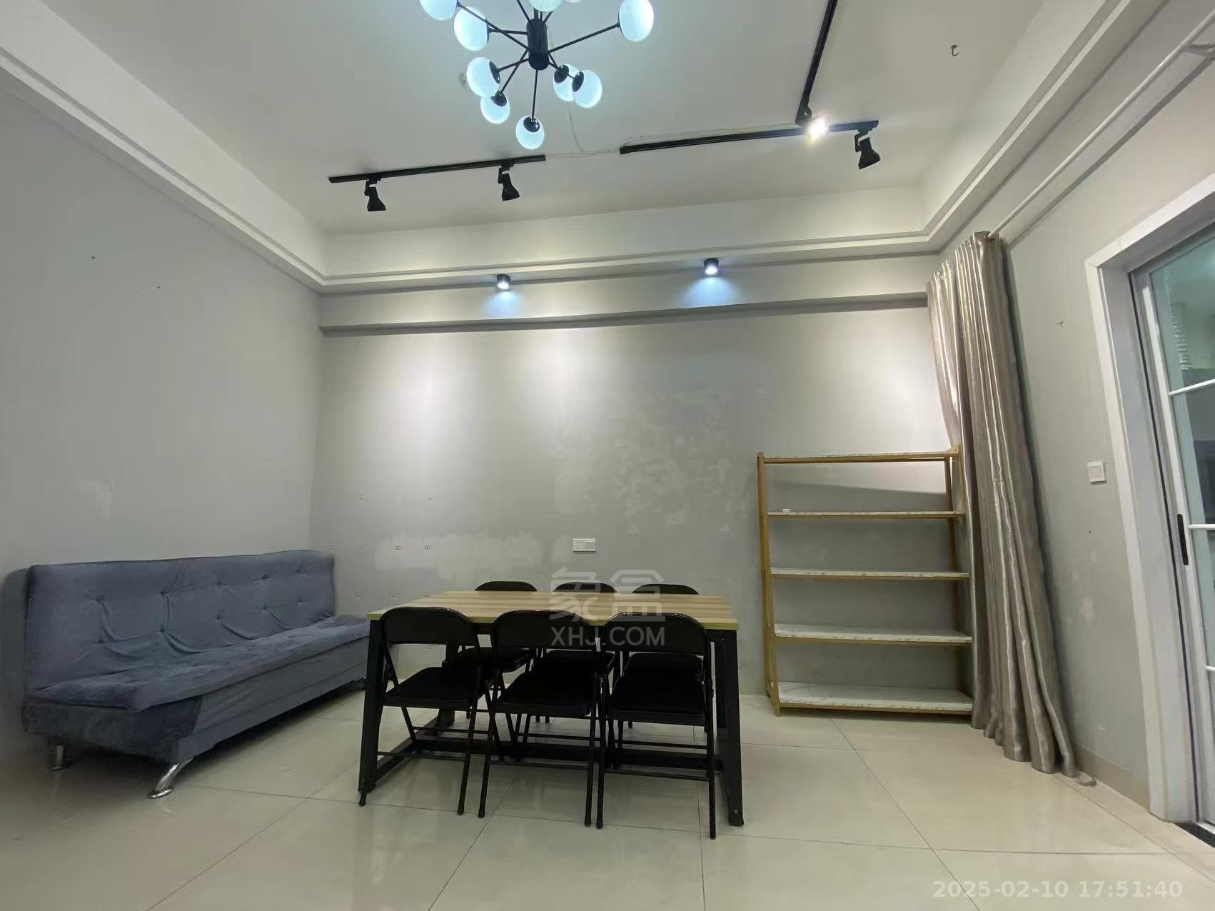 流金岁月-华晨国际 1室1厅1卫 1400.0元/月 流金岁月-华晨国际 1室1厅1卫 1400.0元/月室内图