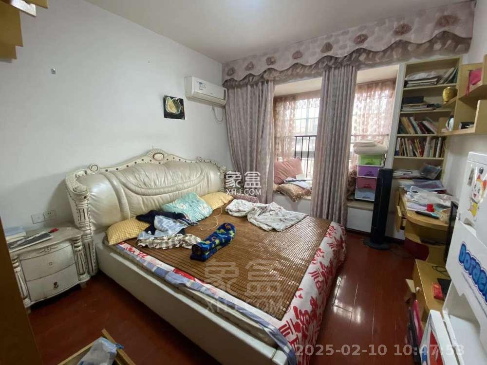 金色荷塘 3室2厅2卫 1600.0元/月 金色荷塘 3室2厅2卫 1600.0元/月室内图