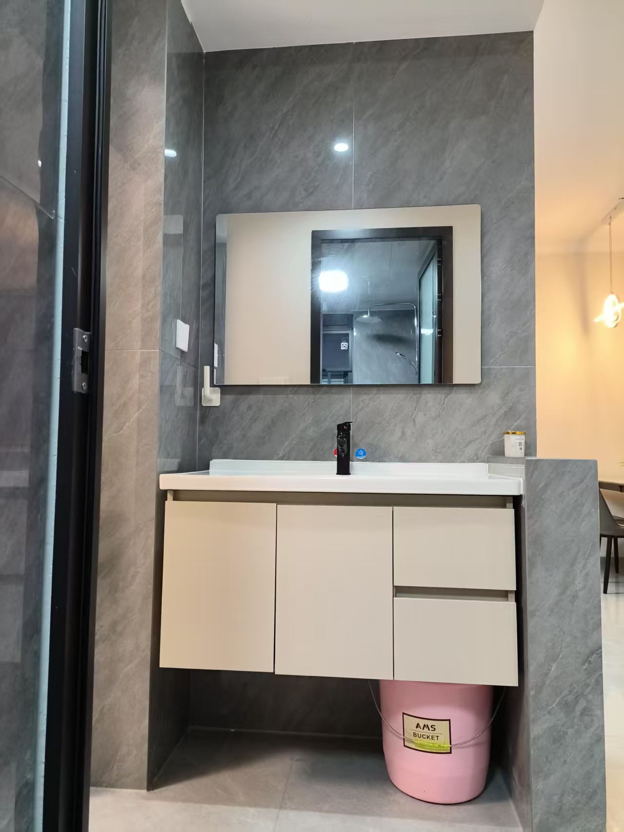 宁邦广场 3室2厅1卫 1800.0元/月 宁邦广场 3室2厅1卫 1800.0元/月室内图