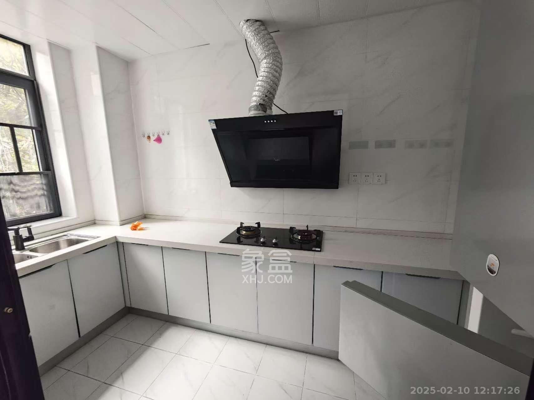 山语城一期 3室2厅2卫 3000.0元/月 山语城一期 3室2厅2卫 3000.0元/月室内图