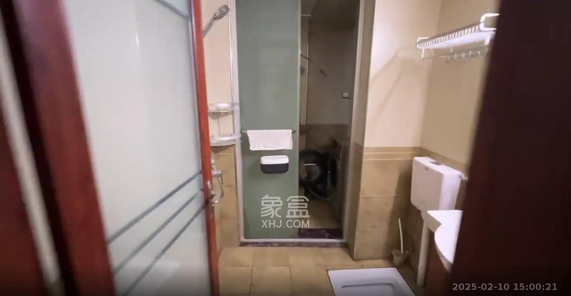 保利麓谷林语E区  3室2厅2卫    2800.0元/月 保利麓谷林语E区  3室2厅2卫    2800.0元/月室内图