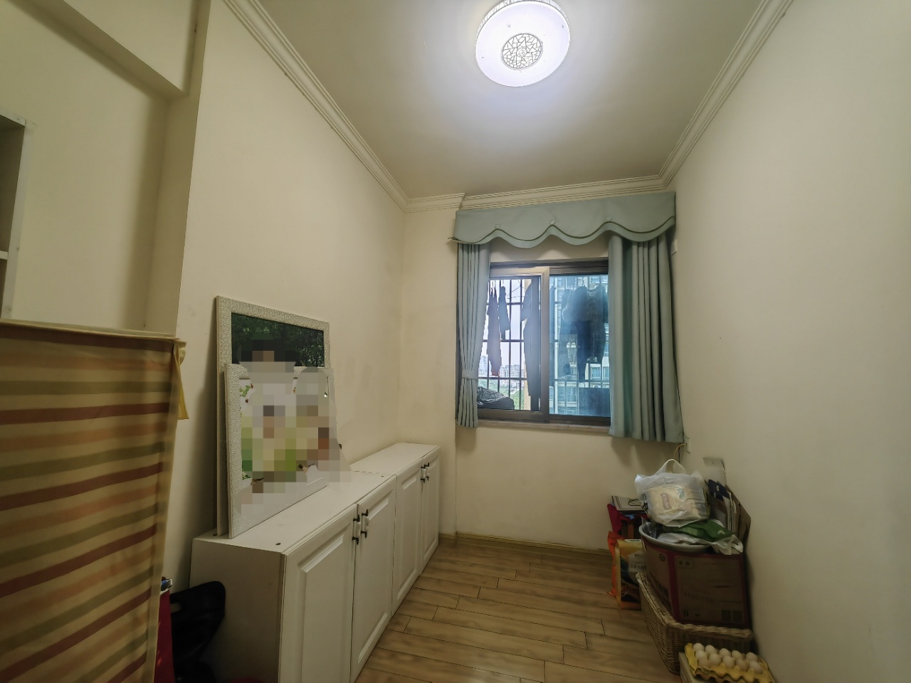 碧桂园 4室2厅2卫 2200.0元/月 碧桂园 4室2厅2卫 2200.0元/月室内图