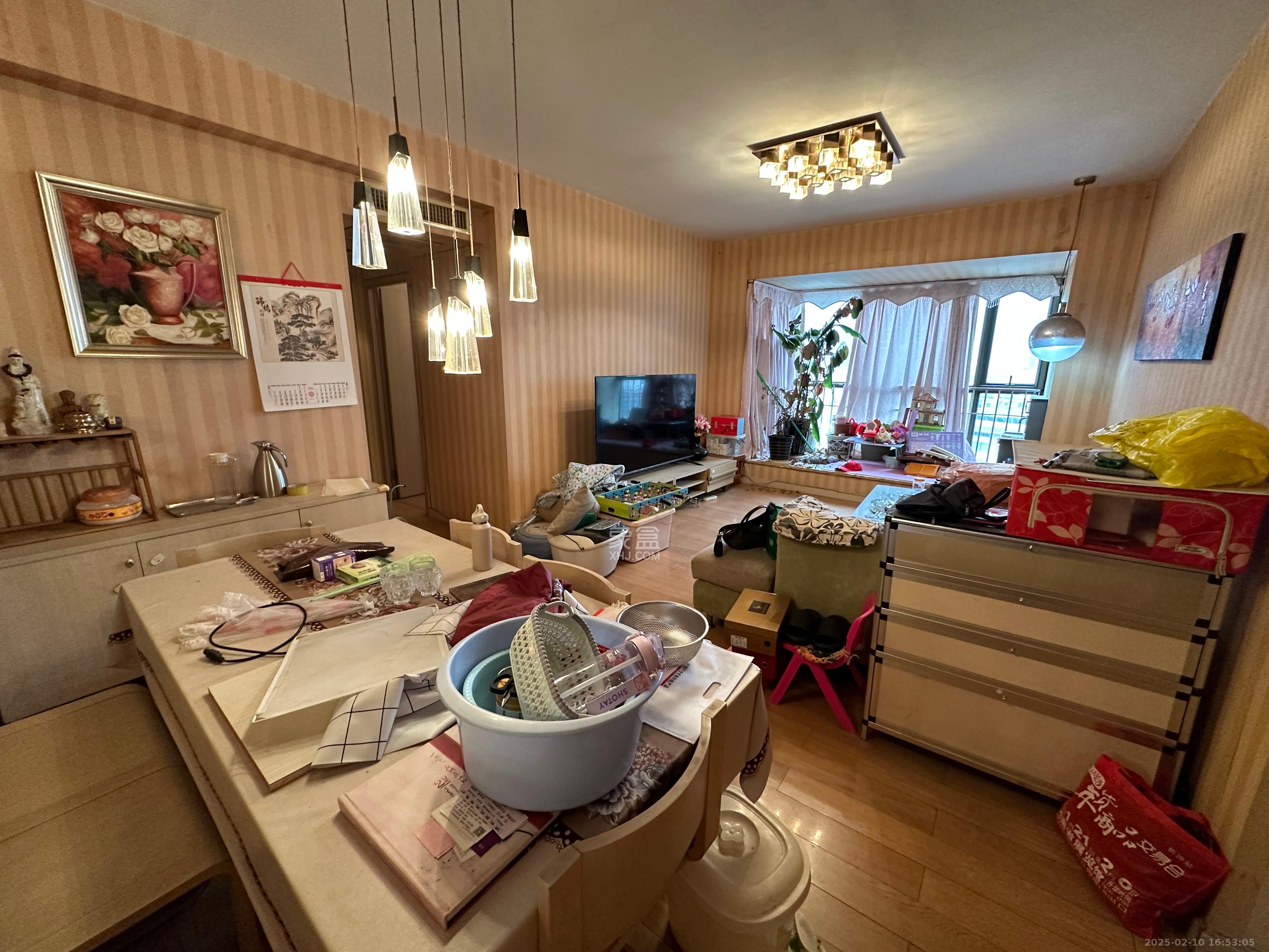 盛世美居荷园 3室2厅2卫 3100.0元/月 盛世美居荷园 3室2厅2卫 3100.0元/月室内图