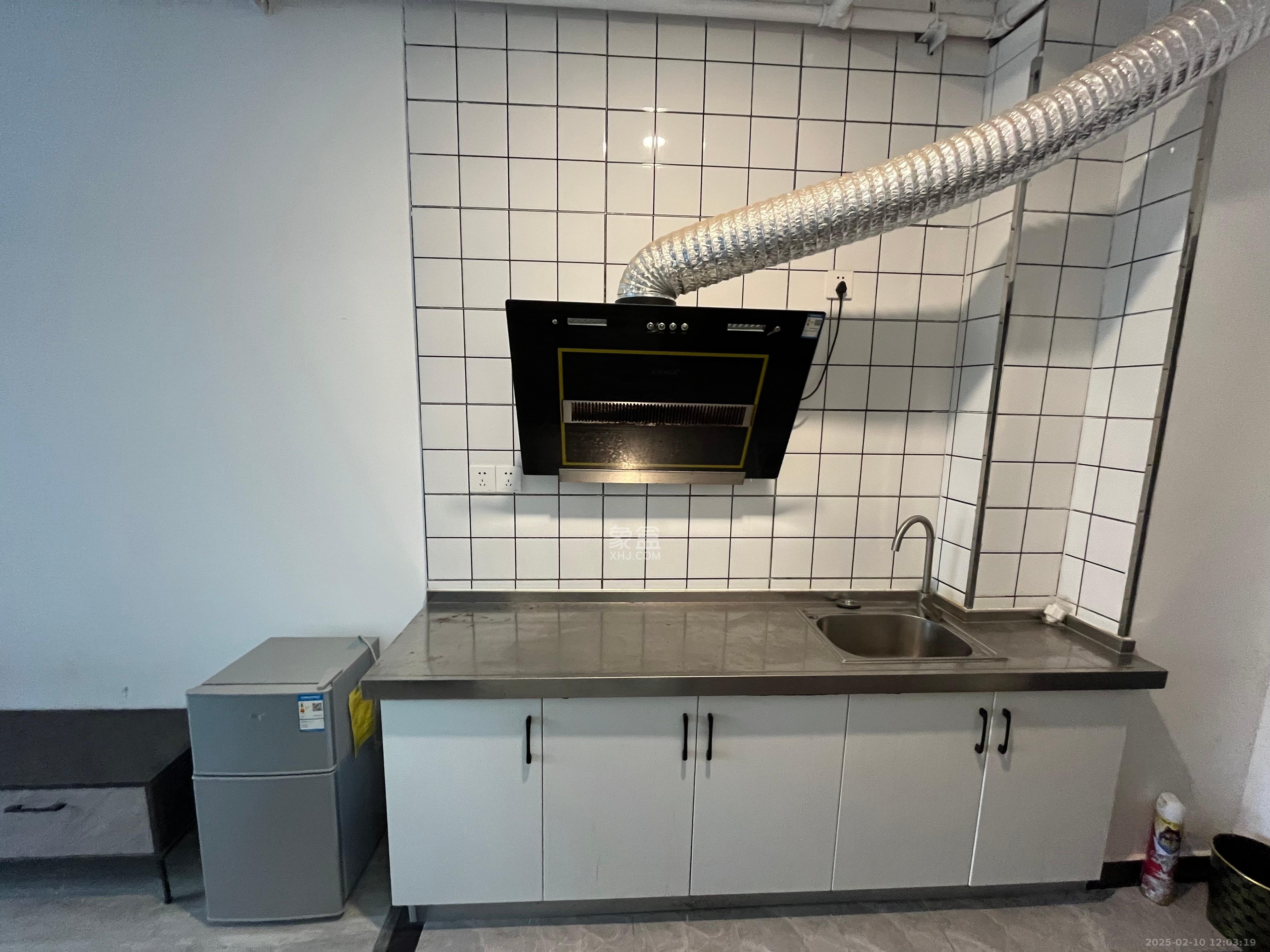 芙蓉万国城MOMA(卓越汇富苑) 1室1厅1卫 1100.0元/月 芙蓉万国城MOMA(卓越汇富苑) 1室1厅1卫 1100.0元/月室内图