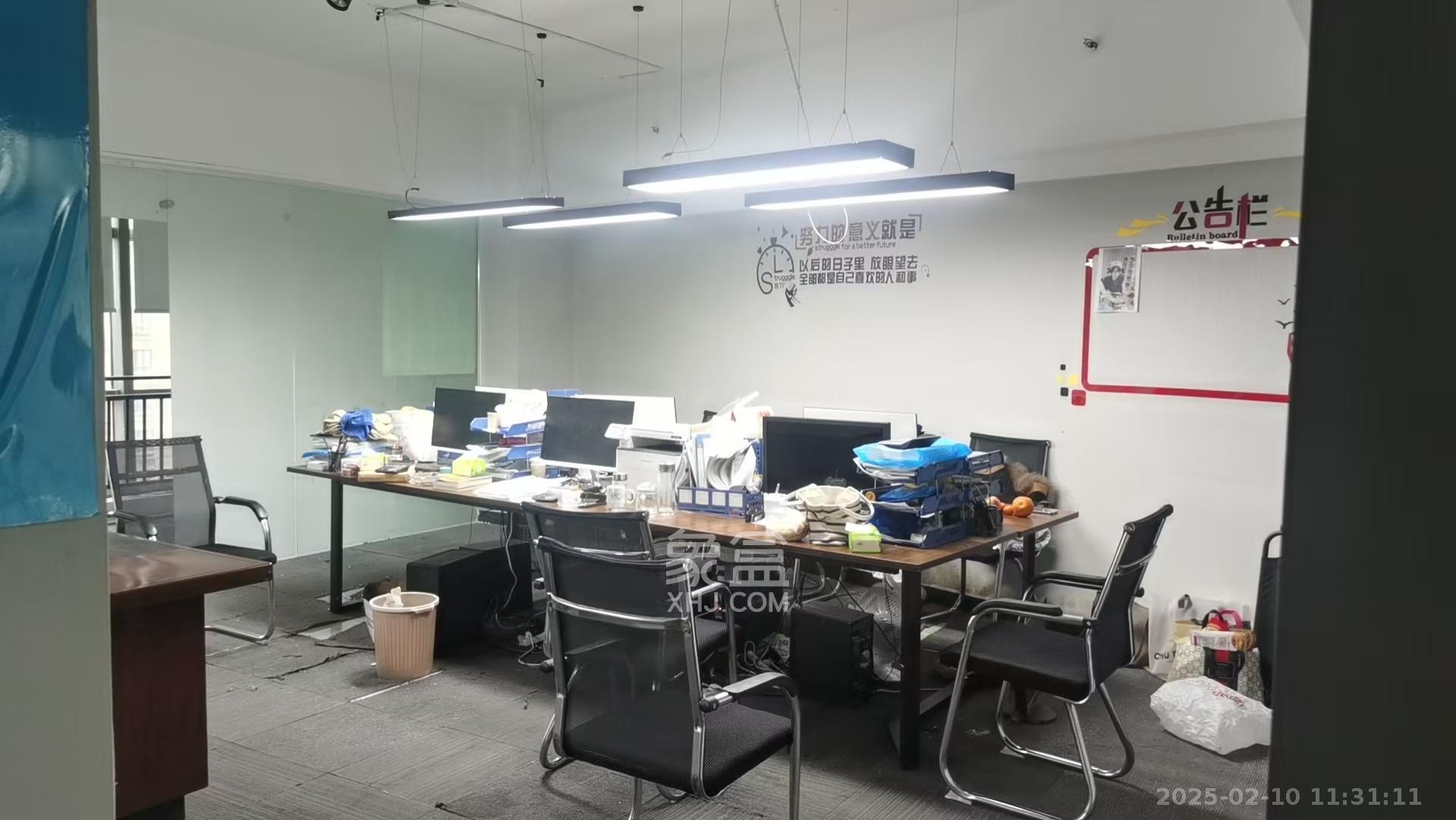 奥克斯广场  2室1厅1卫   3800.00元/月室内图