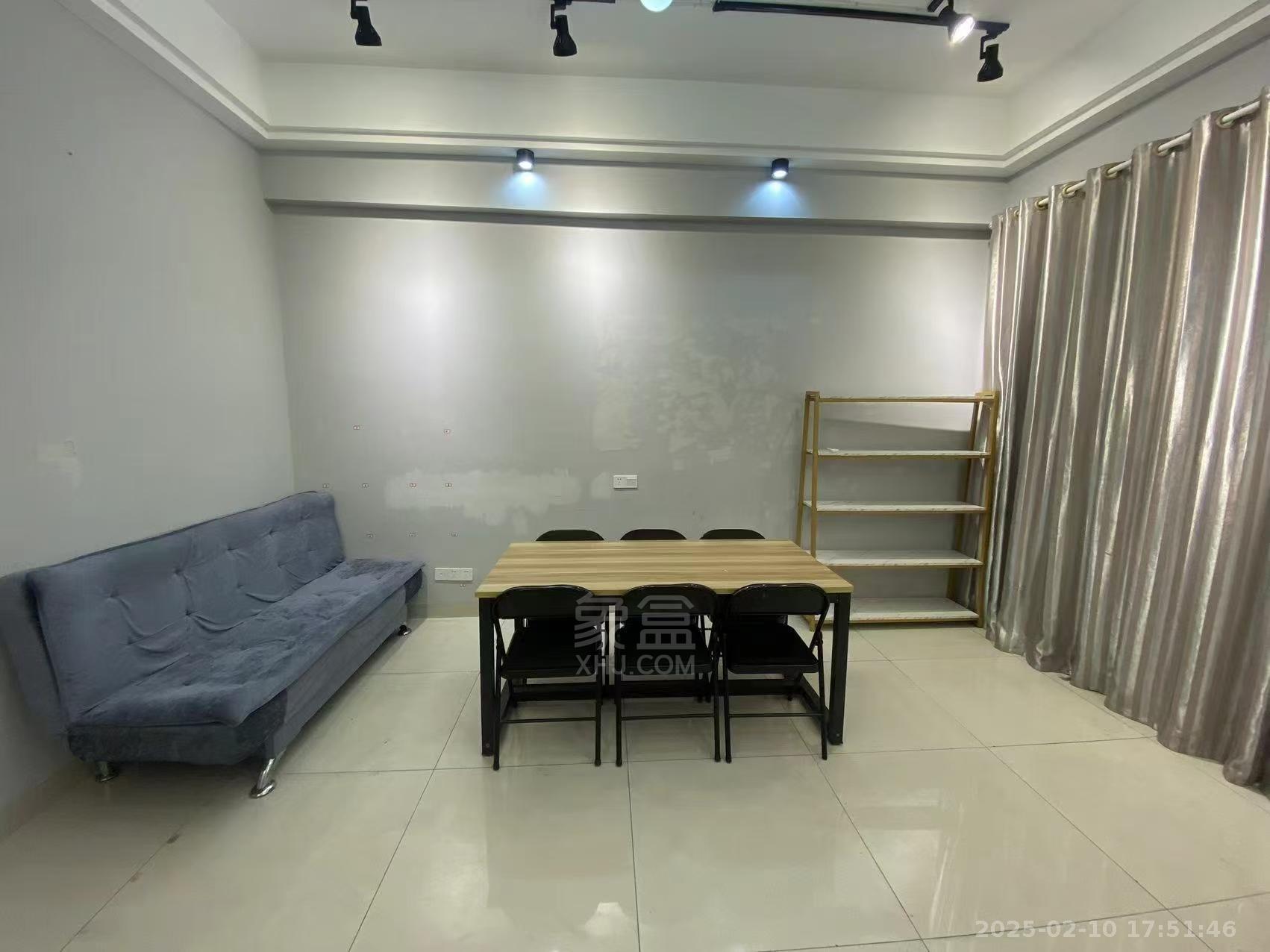 流金岁月-华晨国际 1室1厅1卫 1400.0元/月 流金岁月-华晨国际 1室1厅1卫 1400.0元/月室内图