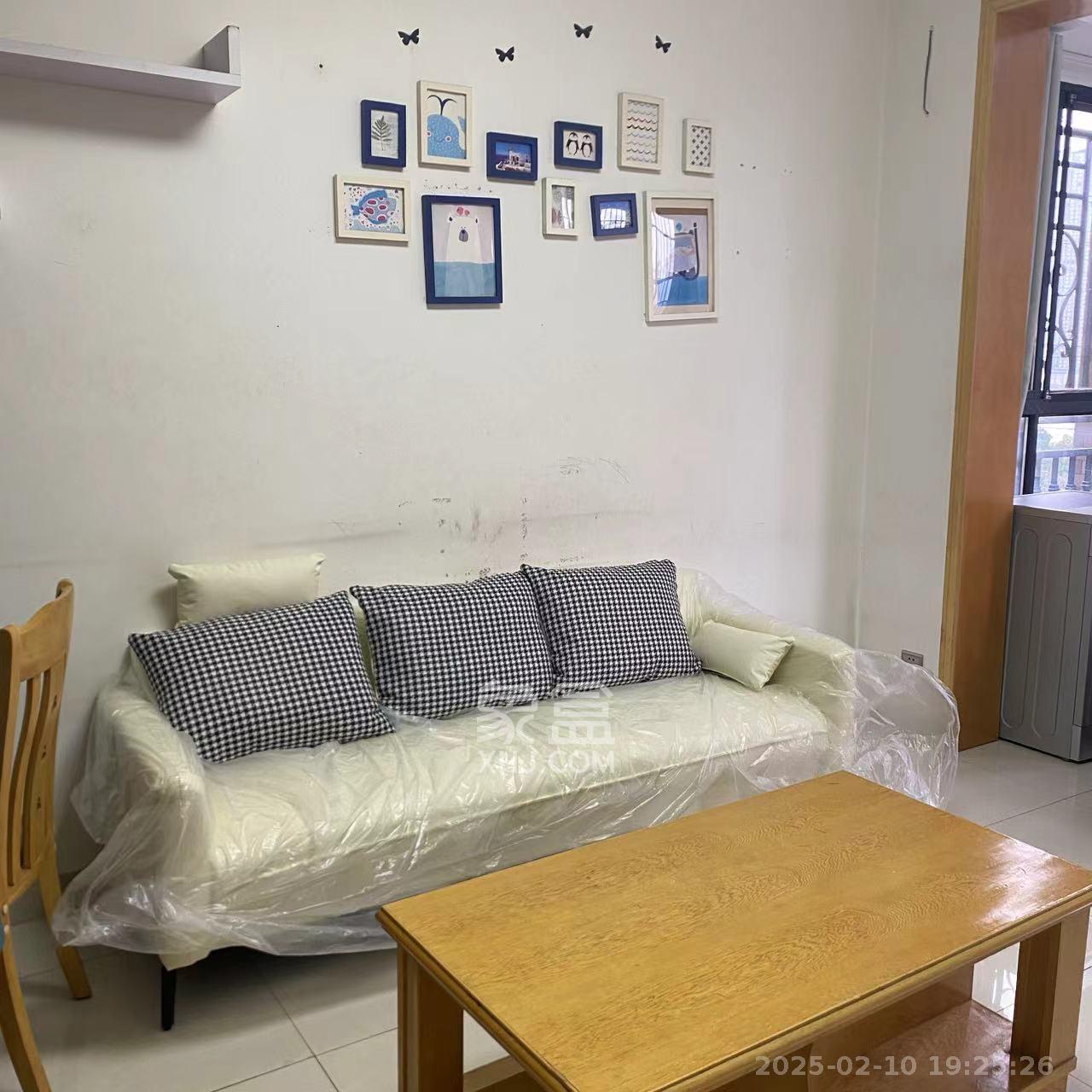 康桥长郡 1室2厅1卫 1900.0元/月 康桥长郡 1室2厅1卫 1900.0元/月室内图