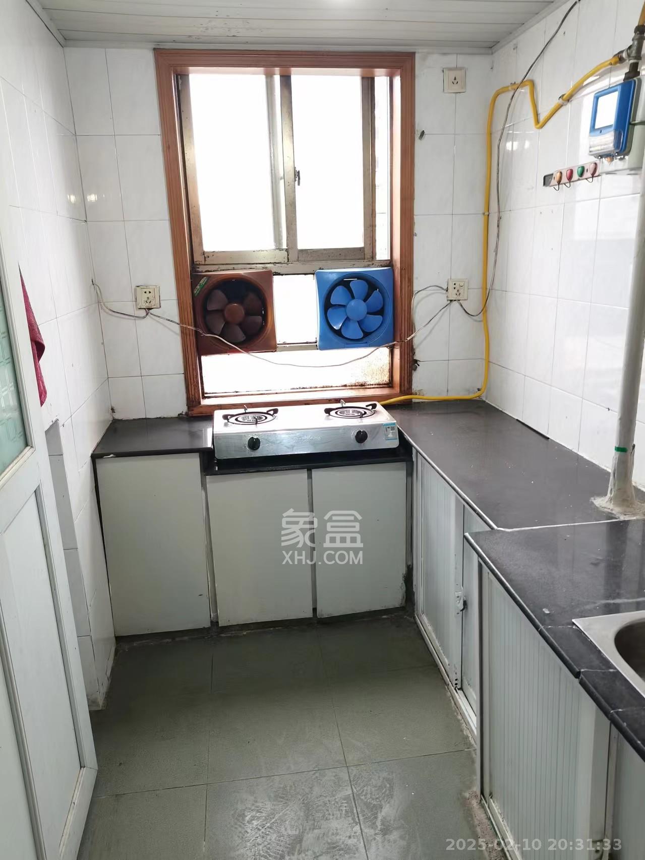 天心大厦  2室2厅1卫    2200.0元/月室内图