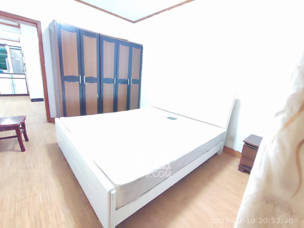 中南汽车世界  2室2厅1卫   1200.00元/月室内图
