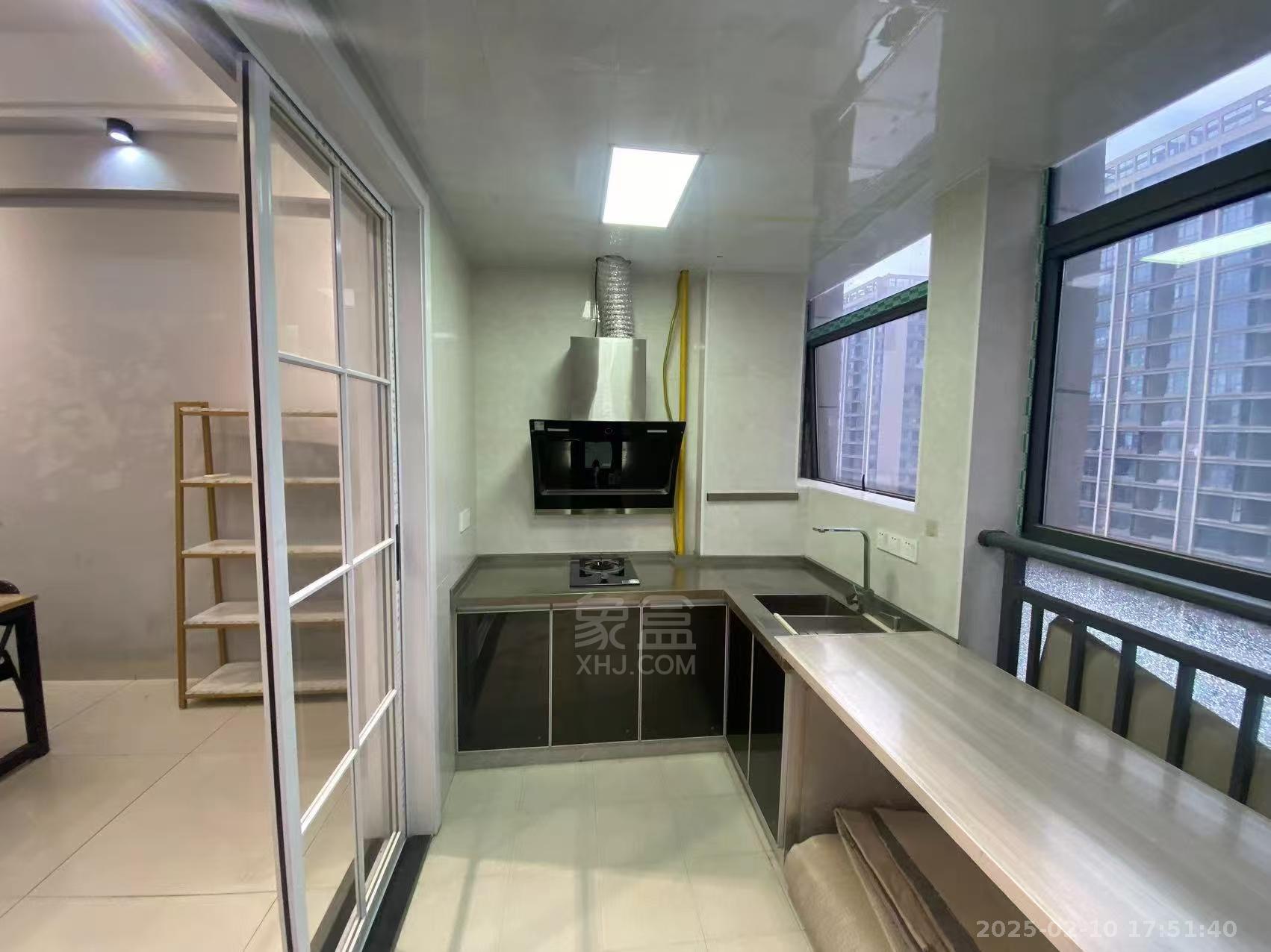 流金岁月-华晨国际 1室1厅1卫 1400.0元/月 流金岁月-华晨国际 1室1厅1卫 1400.0元/月室内图