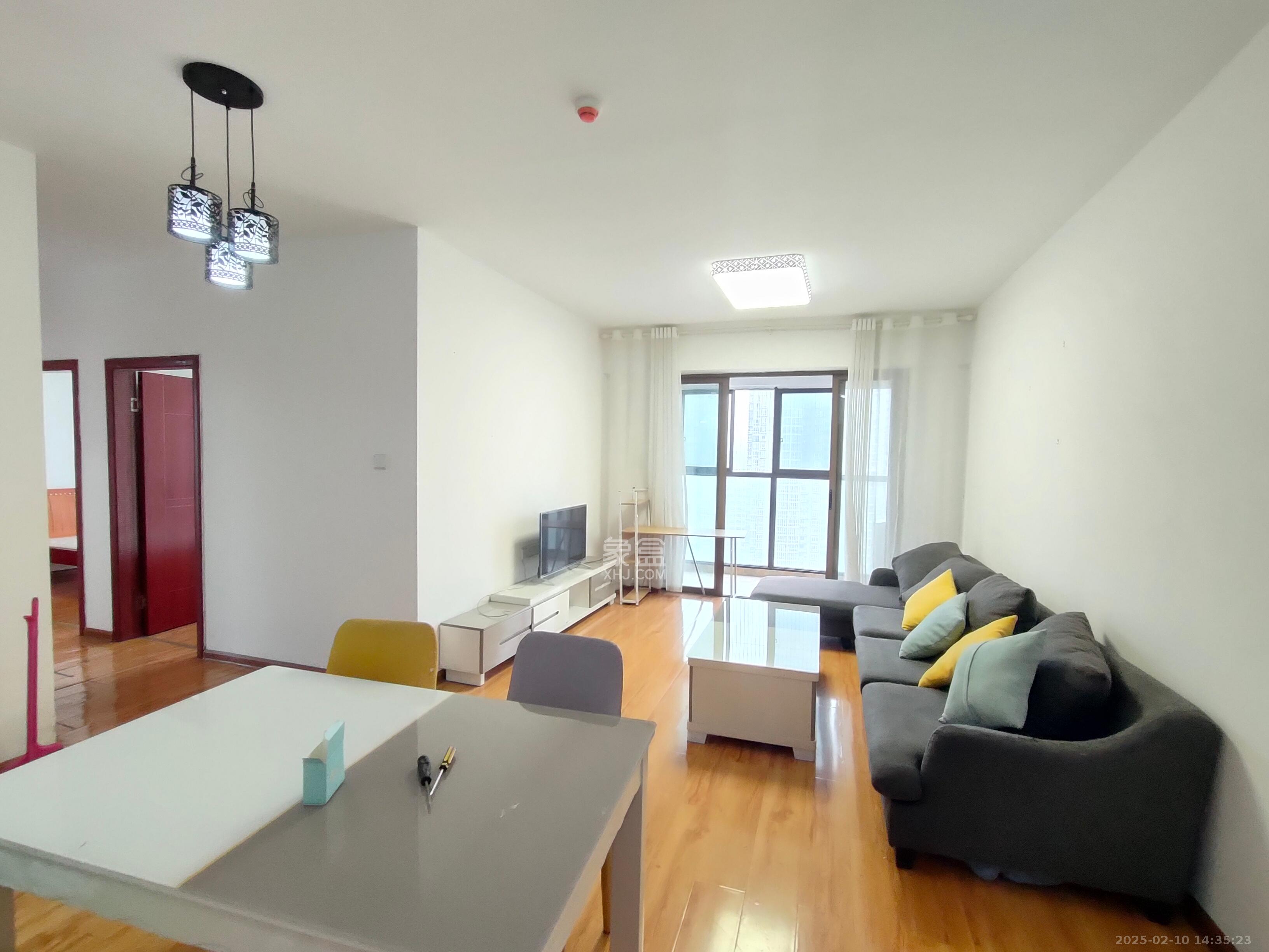 第六都(陆都小区) 3室2厅1卫 3000.0元/月 第六都(陆都小区) 3室2厅1卫 3000.0元/月室内图