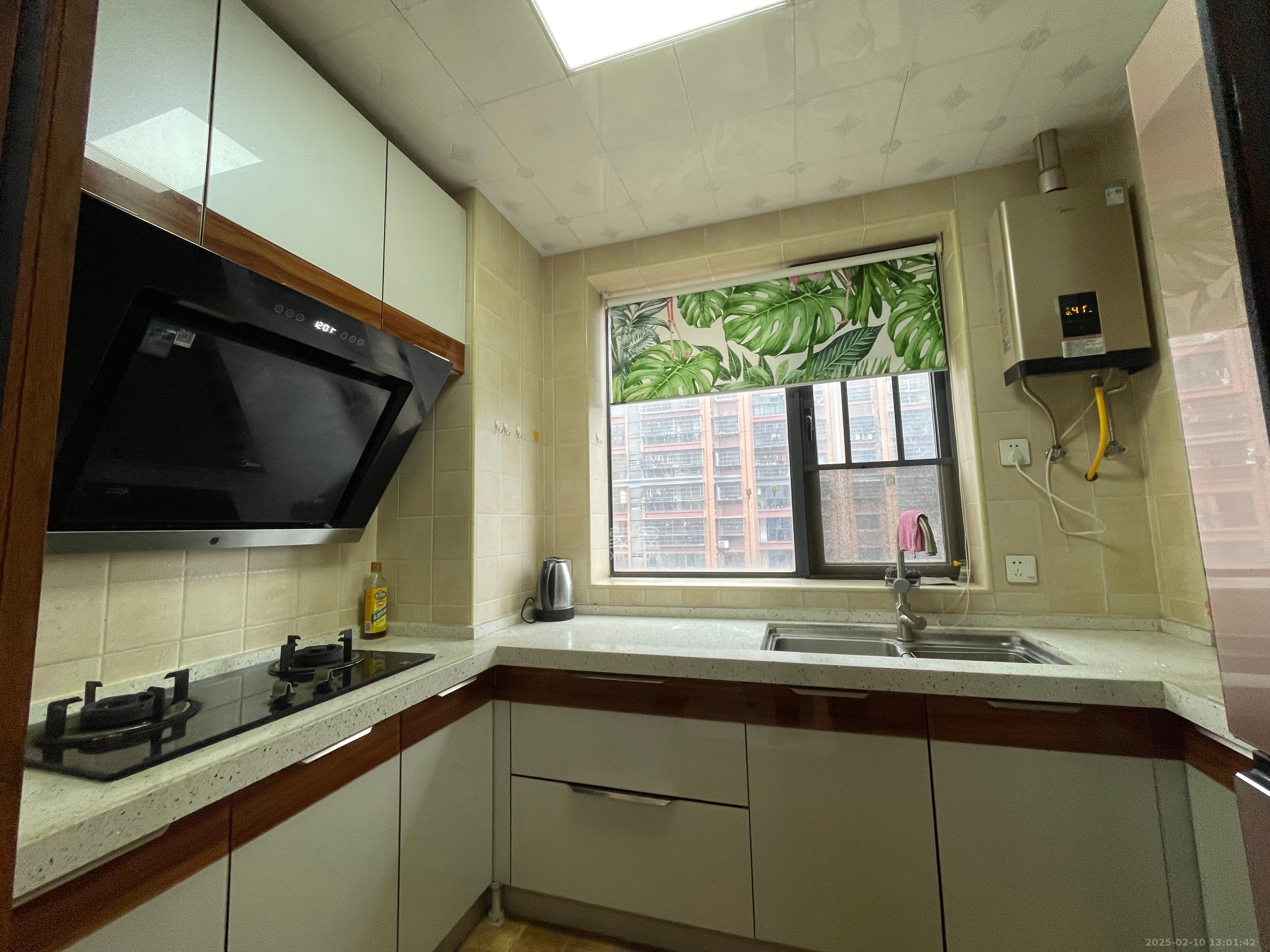 东业上城嘉苑(晟悦国际)  2室1厅1卫    1900.0元/月 东业上城嘉苑(晟悦国际)  2室1厅1卫    1900.0元/月室内图