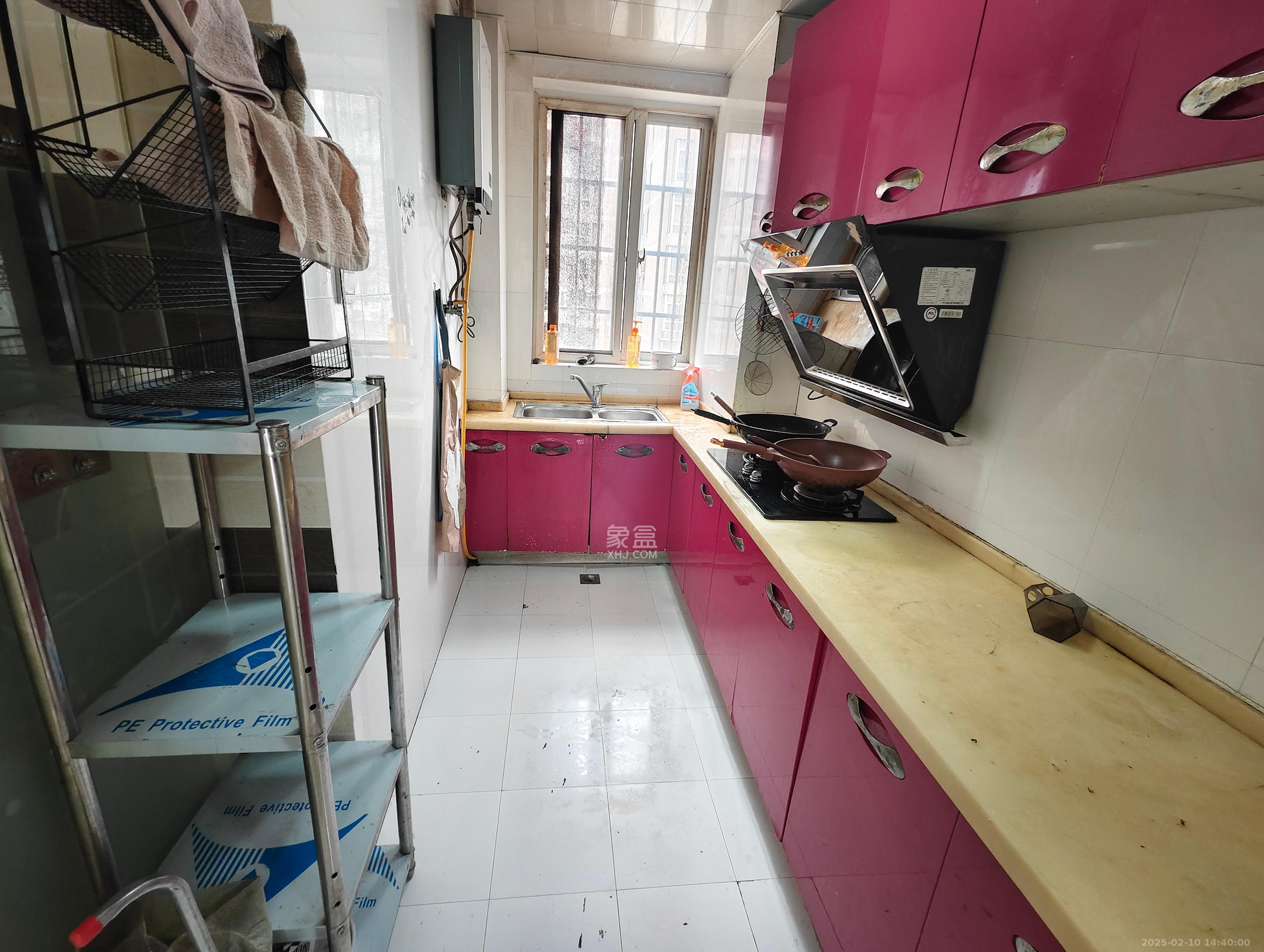 荣鑫家园 1室0厅0卫 1800.0元/月 荣鑫家园 1室0厅0卫 1800.0元/月室内图