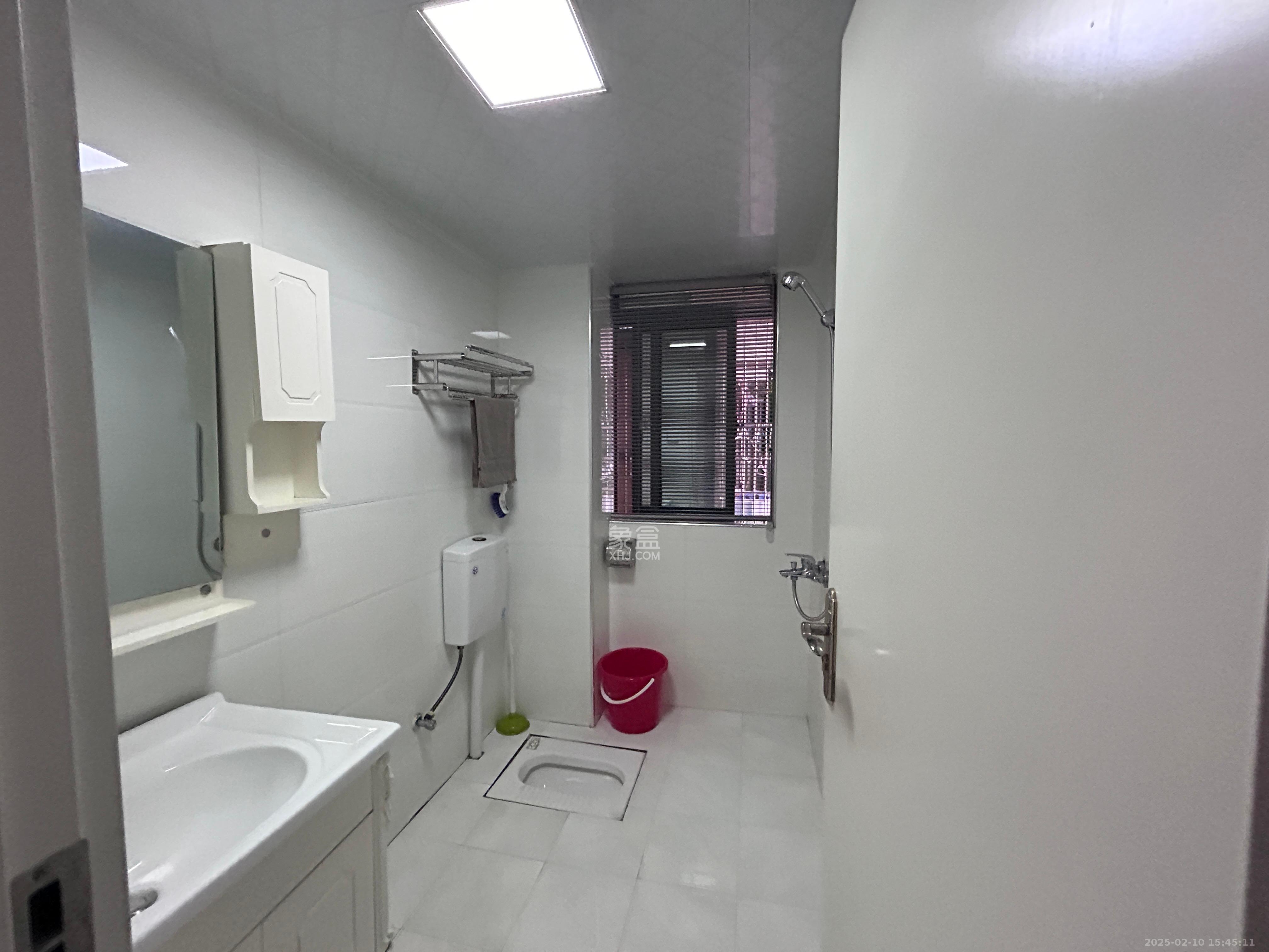 江河双水湾  3室2厅1卫   2600.00元/月室内图