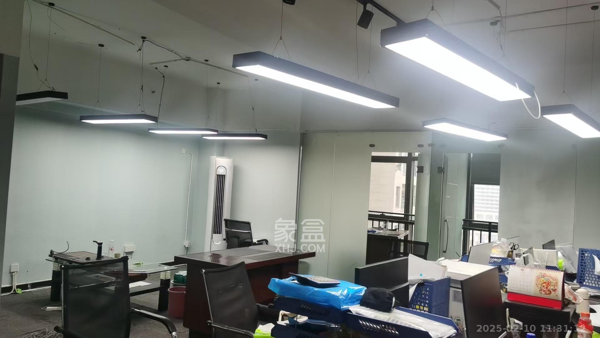 奥克斯广场  2室1厅1卫   3800.00元/月室内图