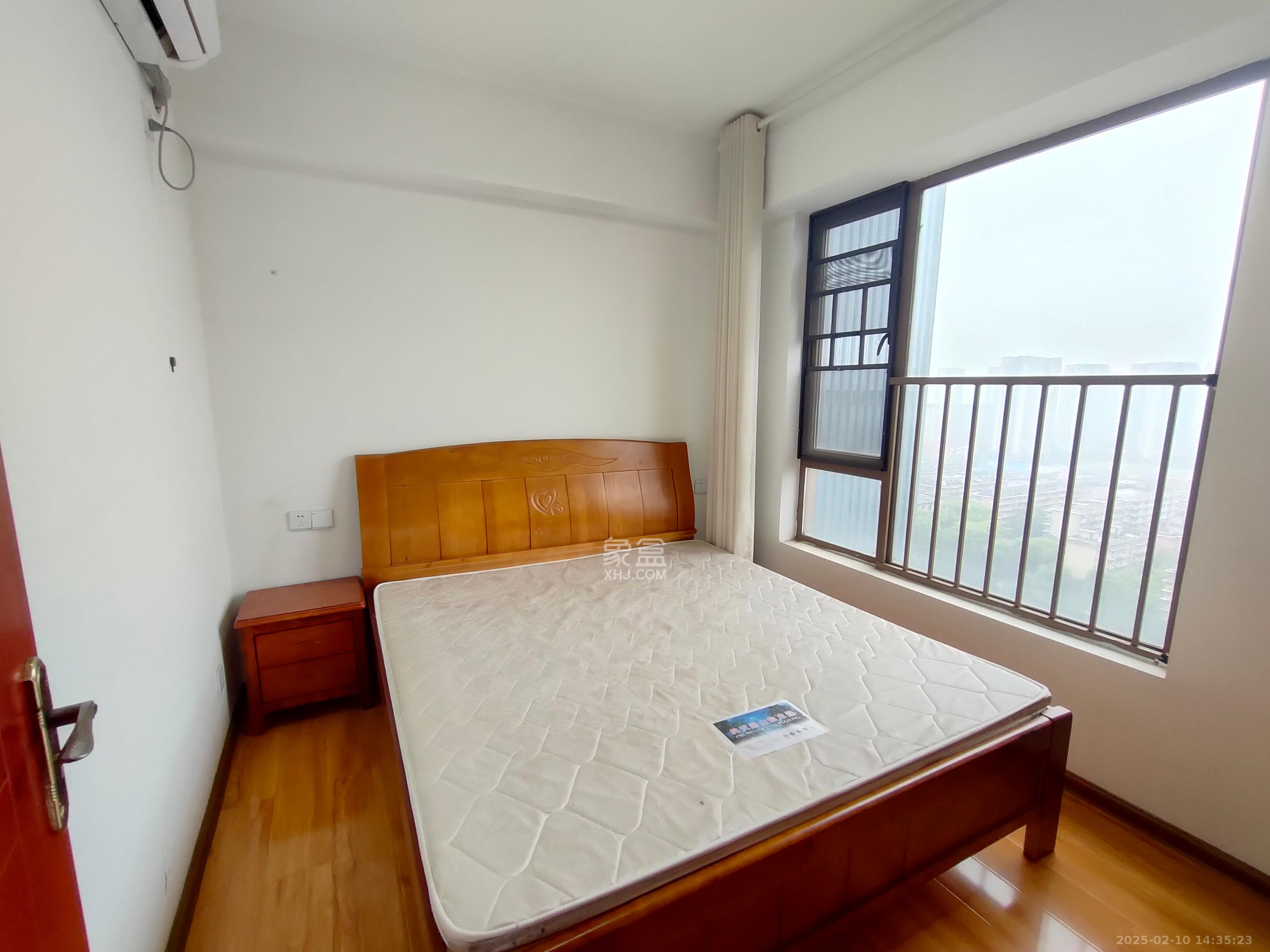 第六都(陆都小区) 3室2厅1卫 3000.0元/月 第六都(陆都小区) 3室2厅1卫 3000.0元/月室内图