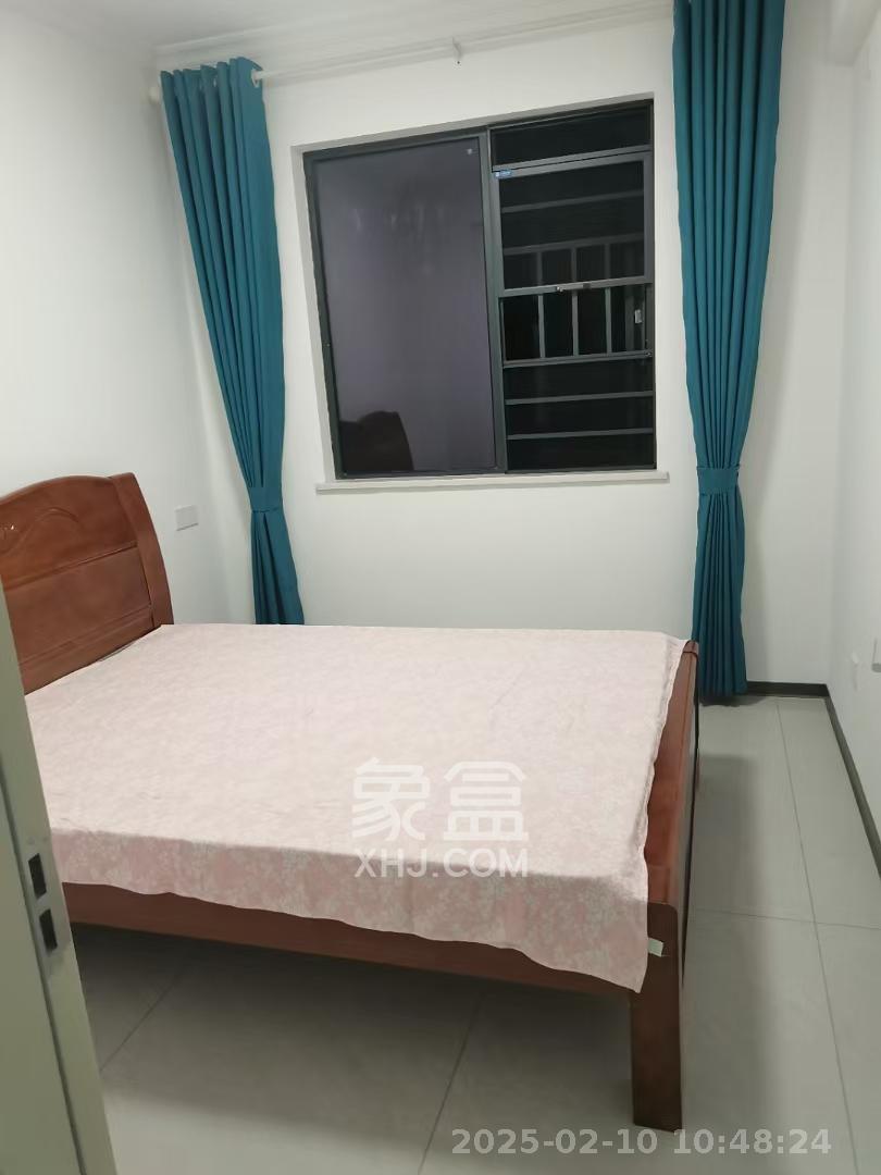 长房云时代  3室2厅2卫    3200.0元/月室内图