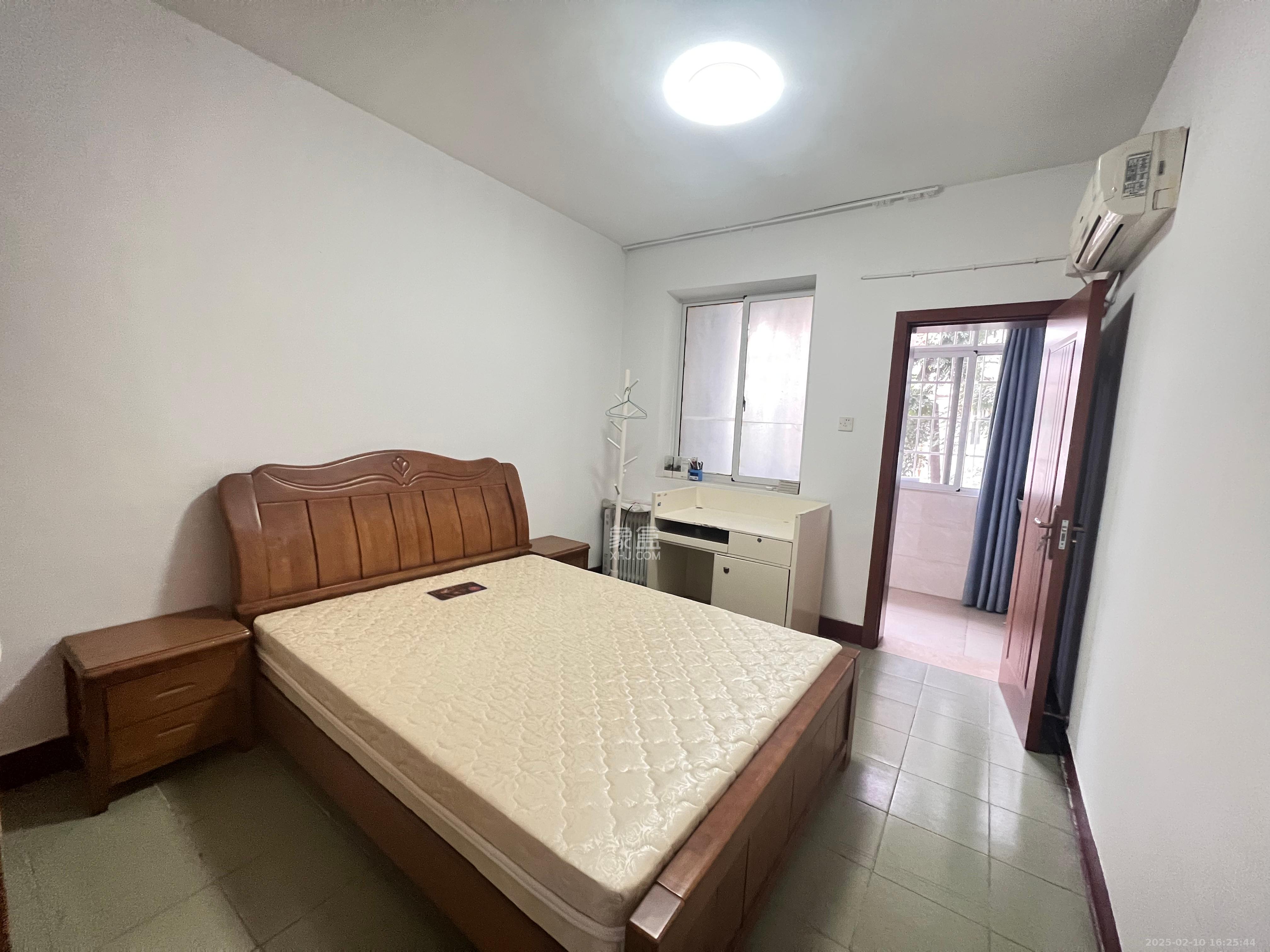 砂子塘社区 3室2厅1卫 2200.0元/月 砂子塘社区 3室2厅1卫 2200.0元/月室内图