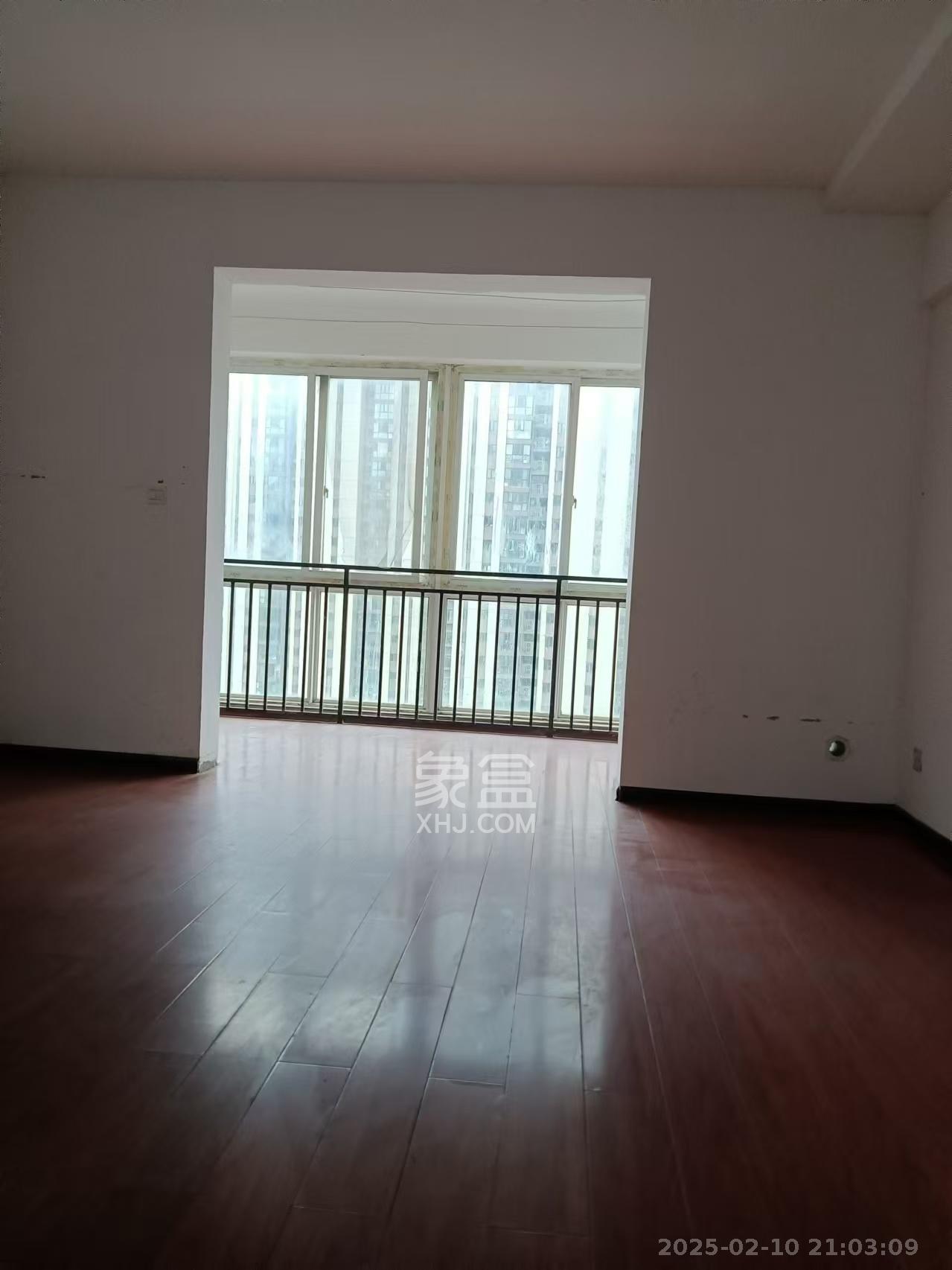 彩都公寓 3室1厅1卫 1700.0元/月 彩都公寓 3室1厅1卫 1700.0元/月室内图