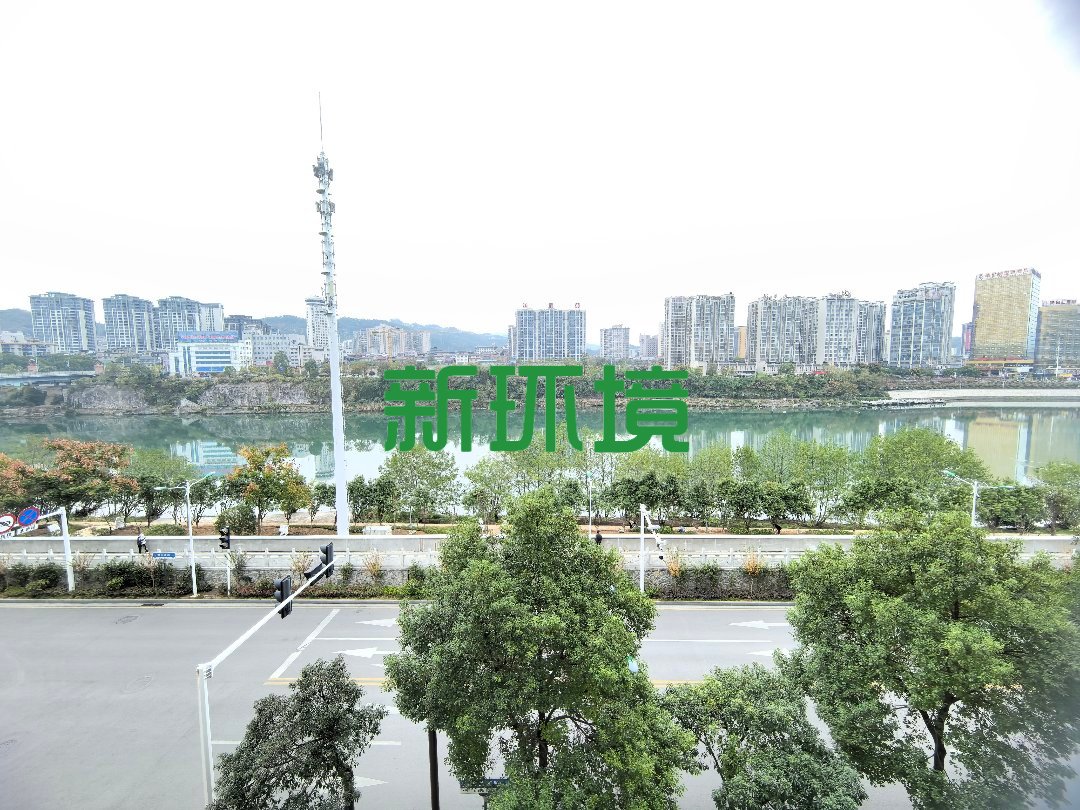 水榭花都  3室2厅2卫   72.80万客厅