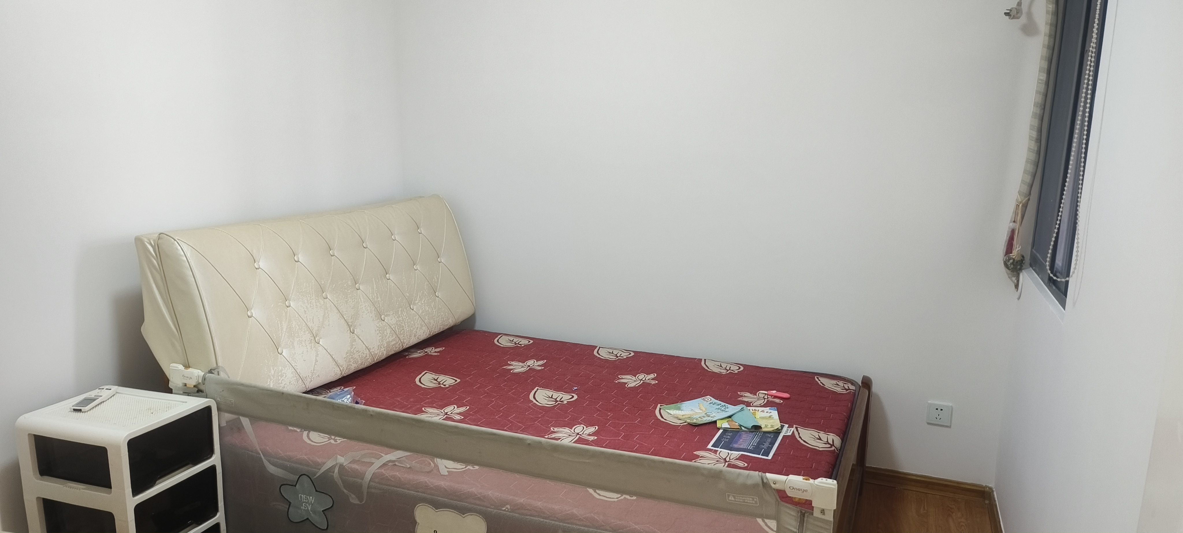 梓湖观邸 1室3厅2卫 2400.00元/月 梓湖观邸 1室3厅2卫 2400.00元/月室内图