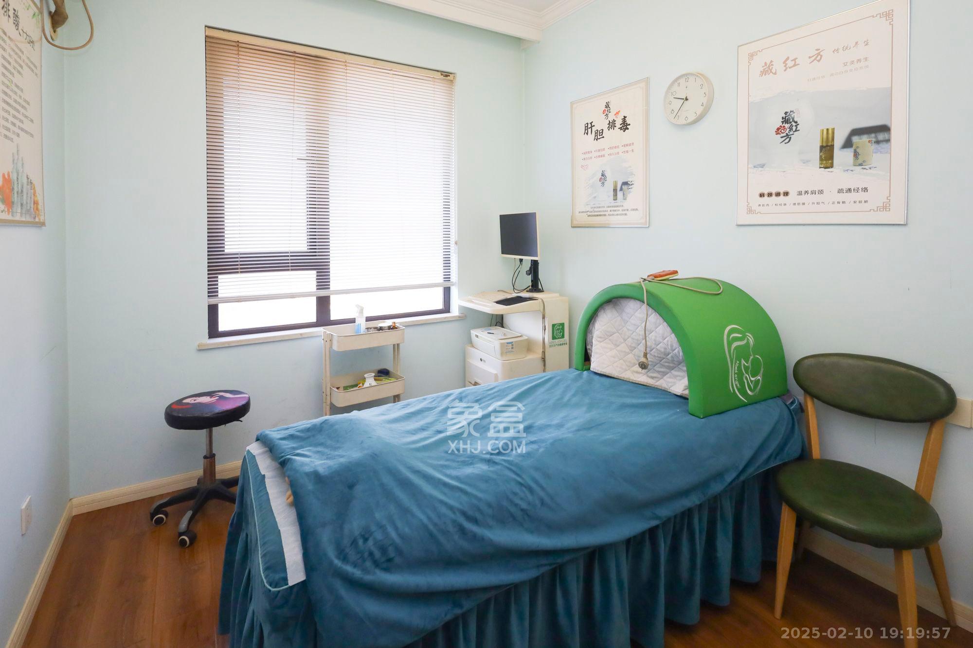 绿地海外滩二期 3室2厅1卫 2400.0元/月 绿地海外滩二期 3室2厅1卫 2400.0元/月室内图