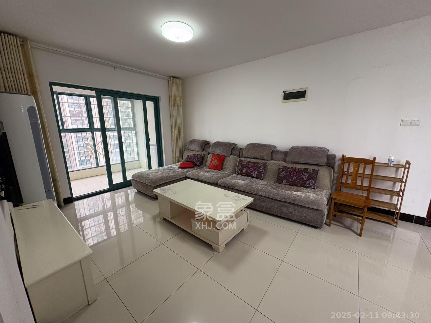 蝴蝶谷 1室2厅1卫 1800.0元/月 蝴蝶谷 1室2厅1卫 1800.0元/月室内图