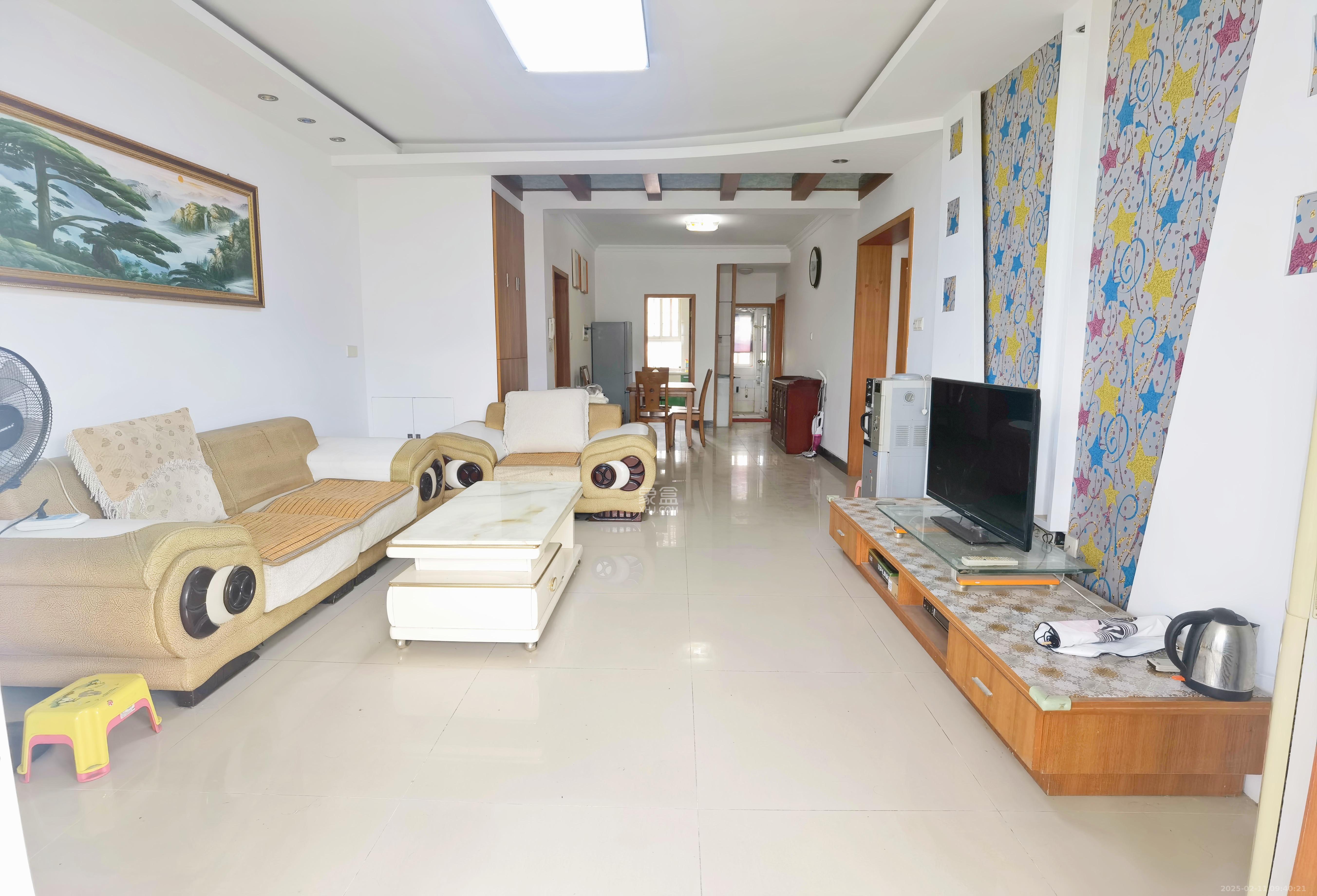 卓峰家园 3室2厅2卫 2300.0元/月 卓峰家园 3室2厅2卫 2300.0元/月室内图