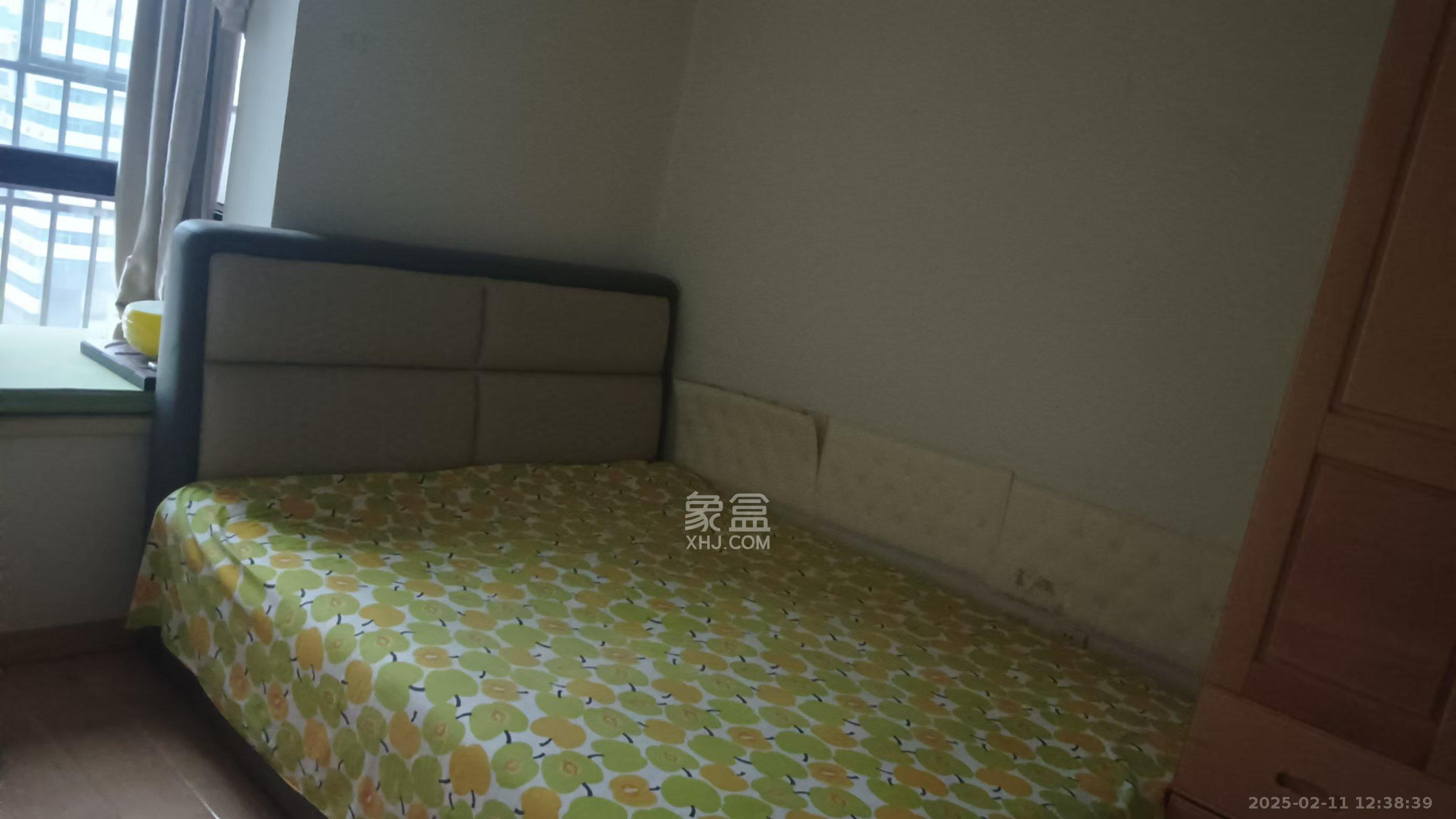 华润凤凰城一期  3室2厅2卫   2200.00元/月室内图