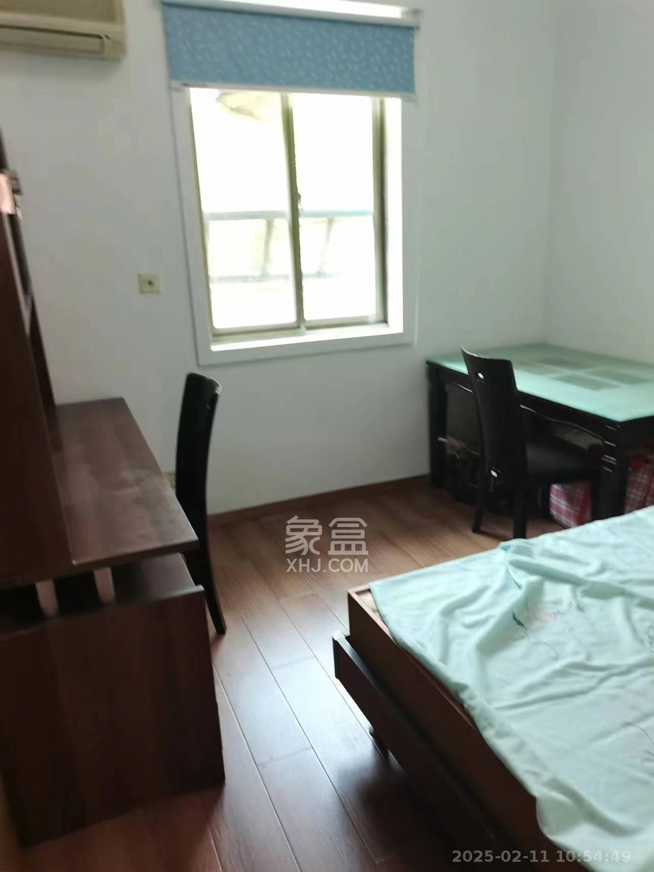 向韶村 2室1厅1卫 2100.0元/月 向韶村 2室1厅1卫 2100.0元/月室内图