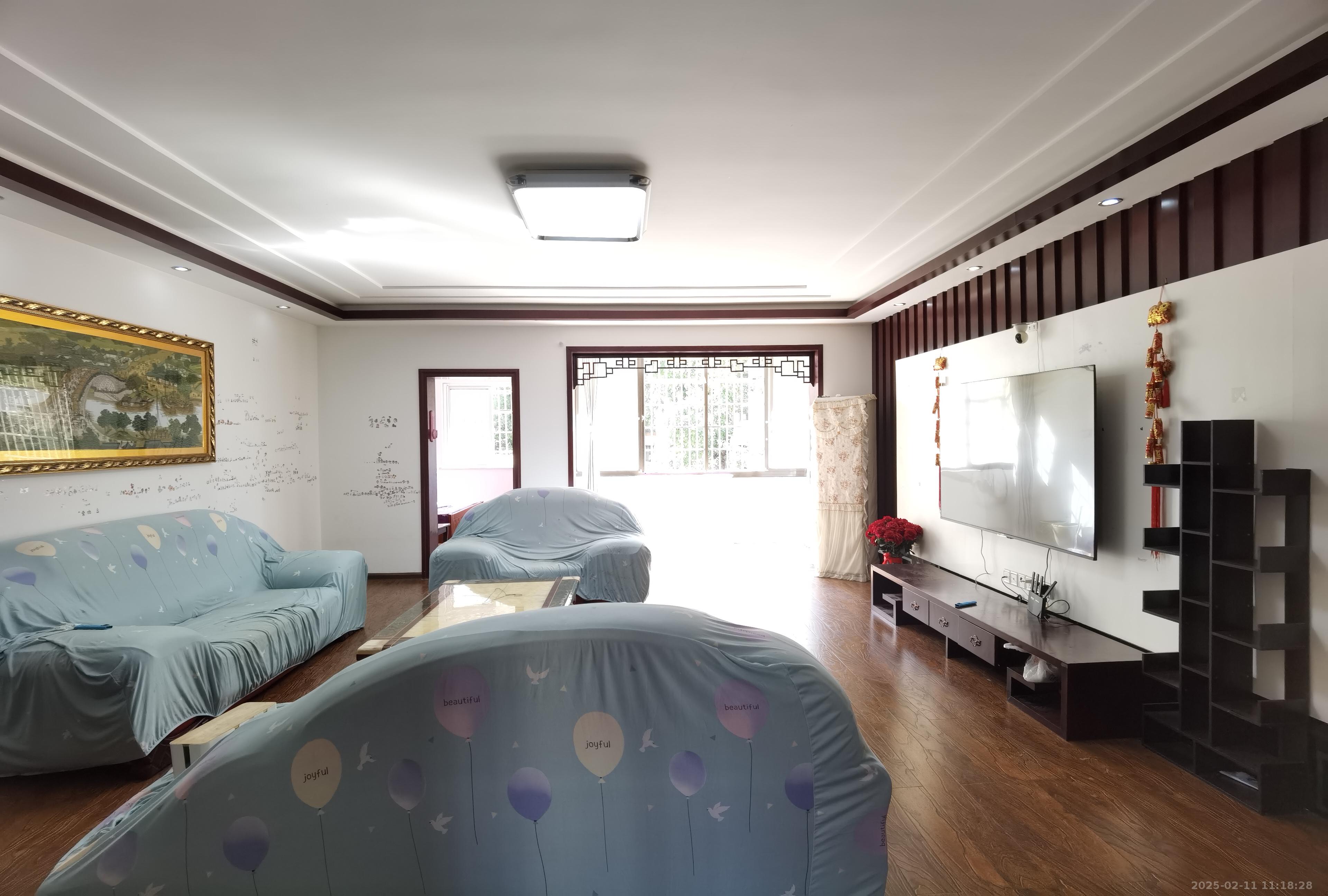 中新森林海 4室2厅2卫 2300.0元/月 中新森林海 4室2厅2卫 2300.0元/月室内图