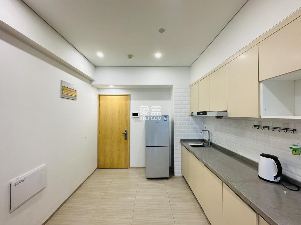 海航豪庭南苑 1室2厅1卫 120.0万 海航豪庭南苑 1室2厅1卫 120.0万室内图