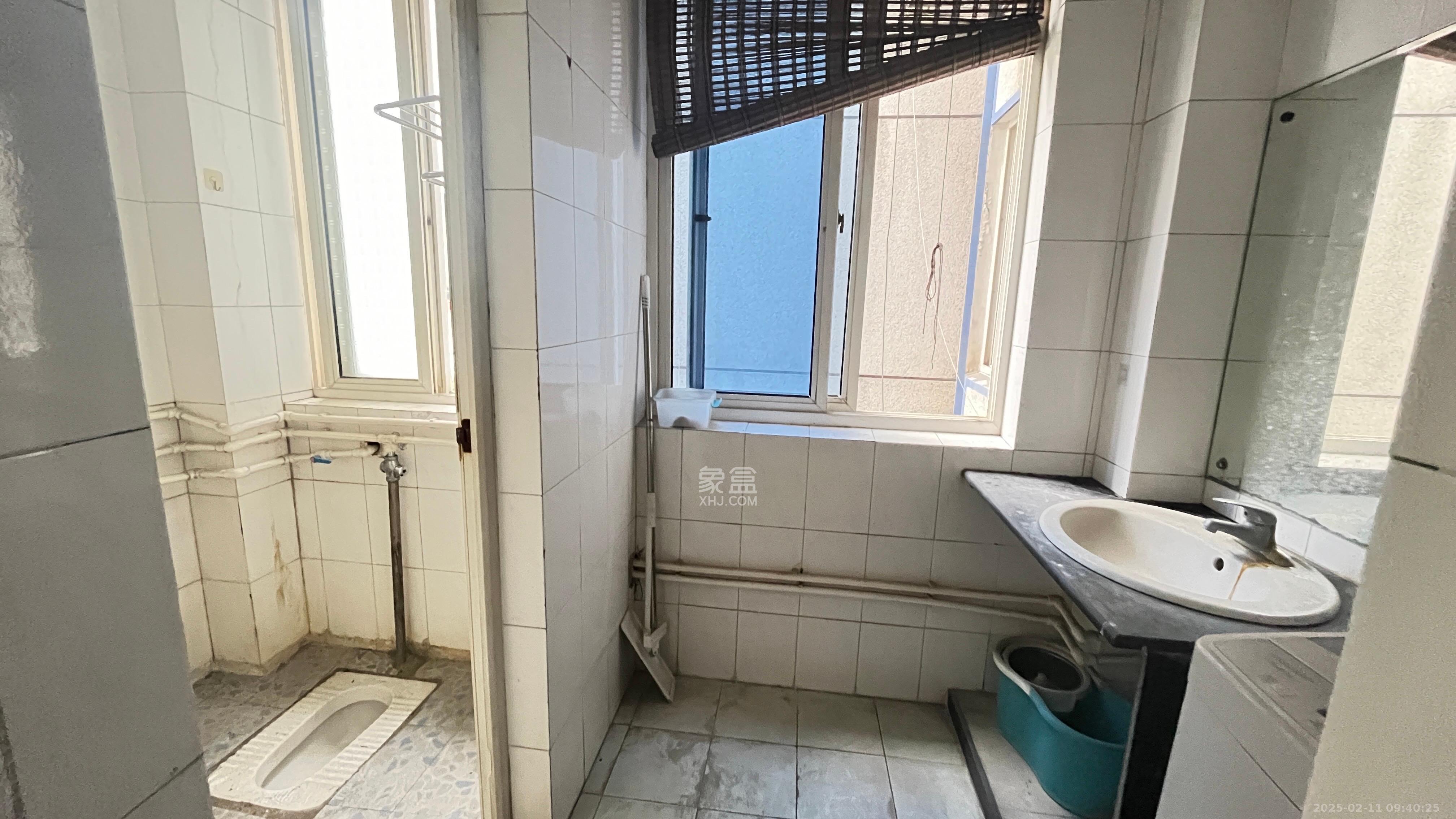 湘博楼 1室1厅1卫 1600.0元/月 湘博楼 1室1厅1卫 1600.0元/月室内图