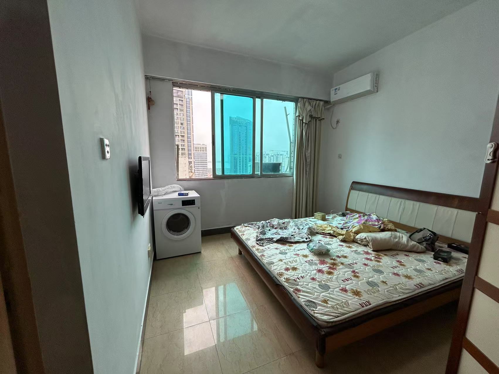 琼泰公寓 3室2厅2卫 167.0万 琼泰公寓 3室2厅2卫 167.0万室内图