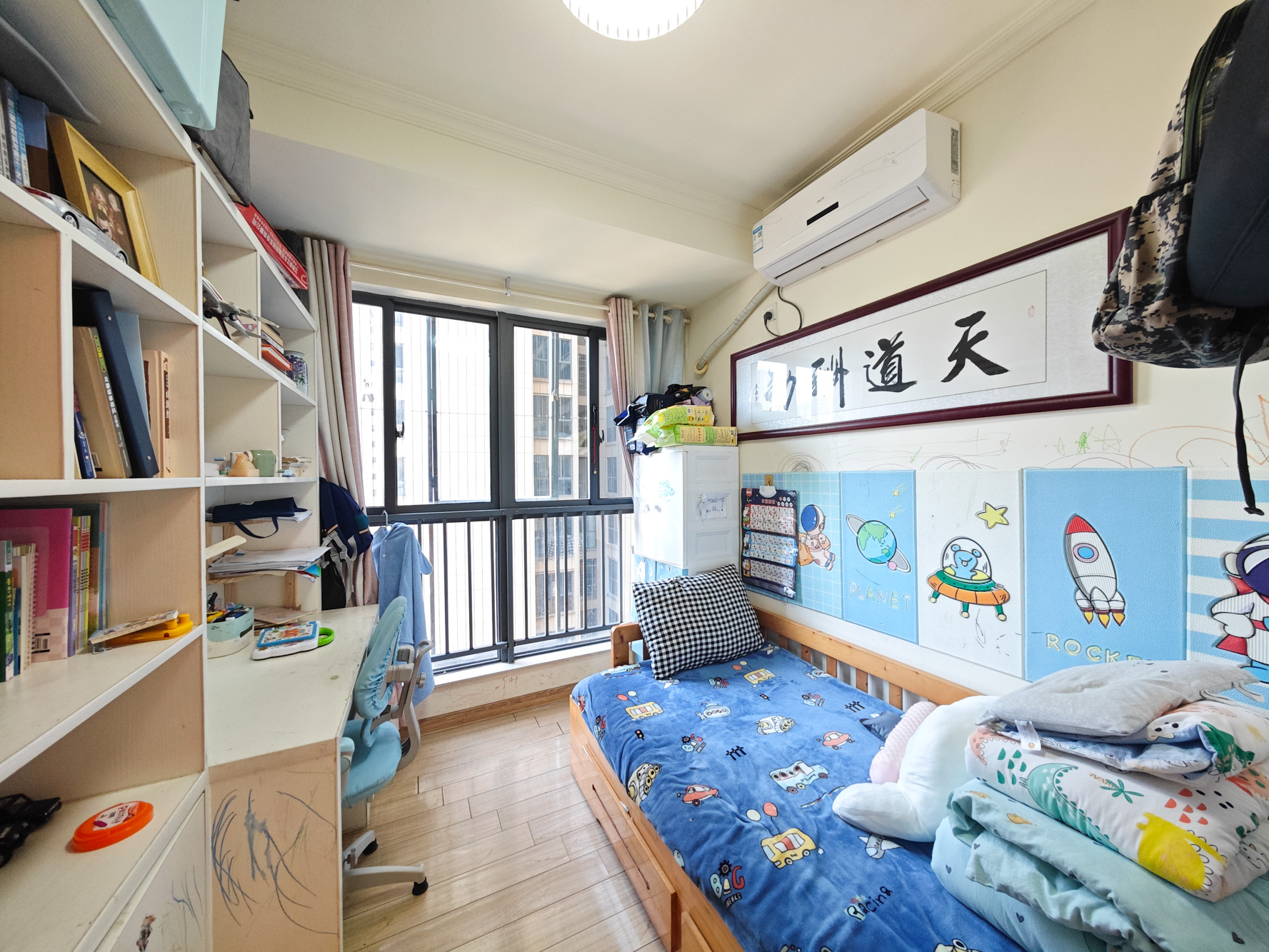 碧桂园南城首府（东宸林海）  3室2厅1卫   72.00万卧室