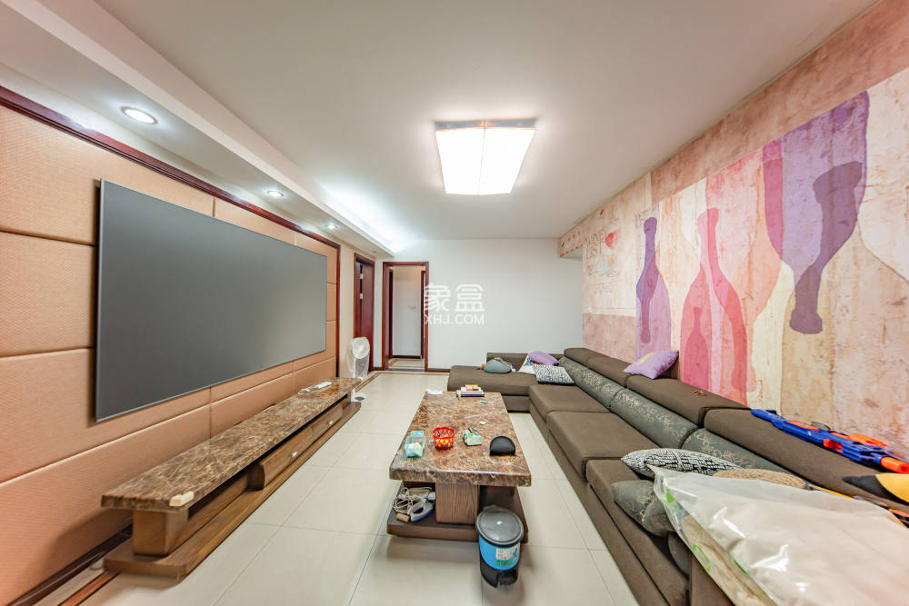 中海国际二期  3室2厅2卫    70.0万