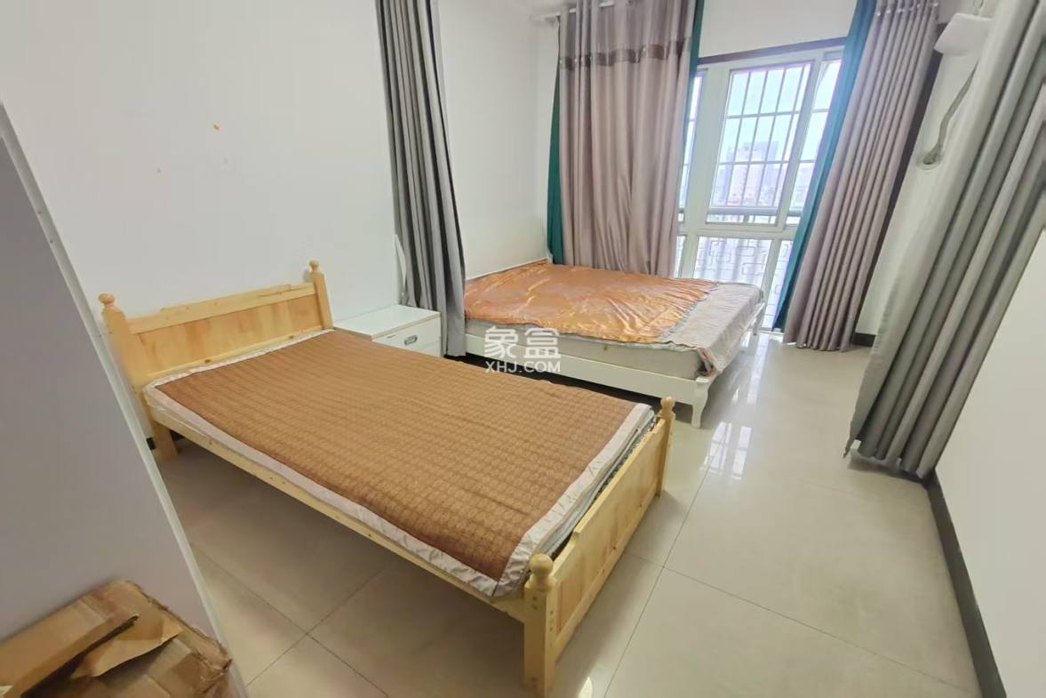 耀华锦园 2室2厅1卫 29.9万 耀华锦园 2室2厅1卫 29.9万室内图