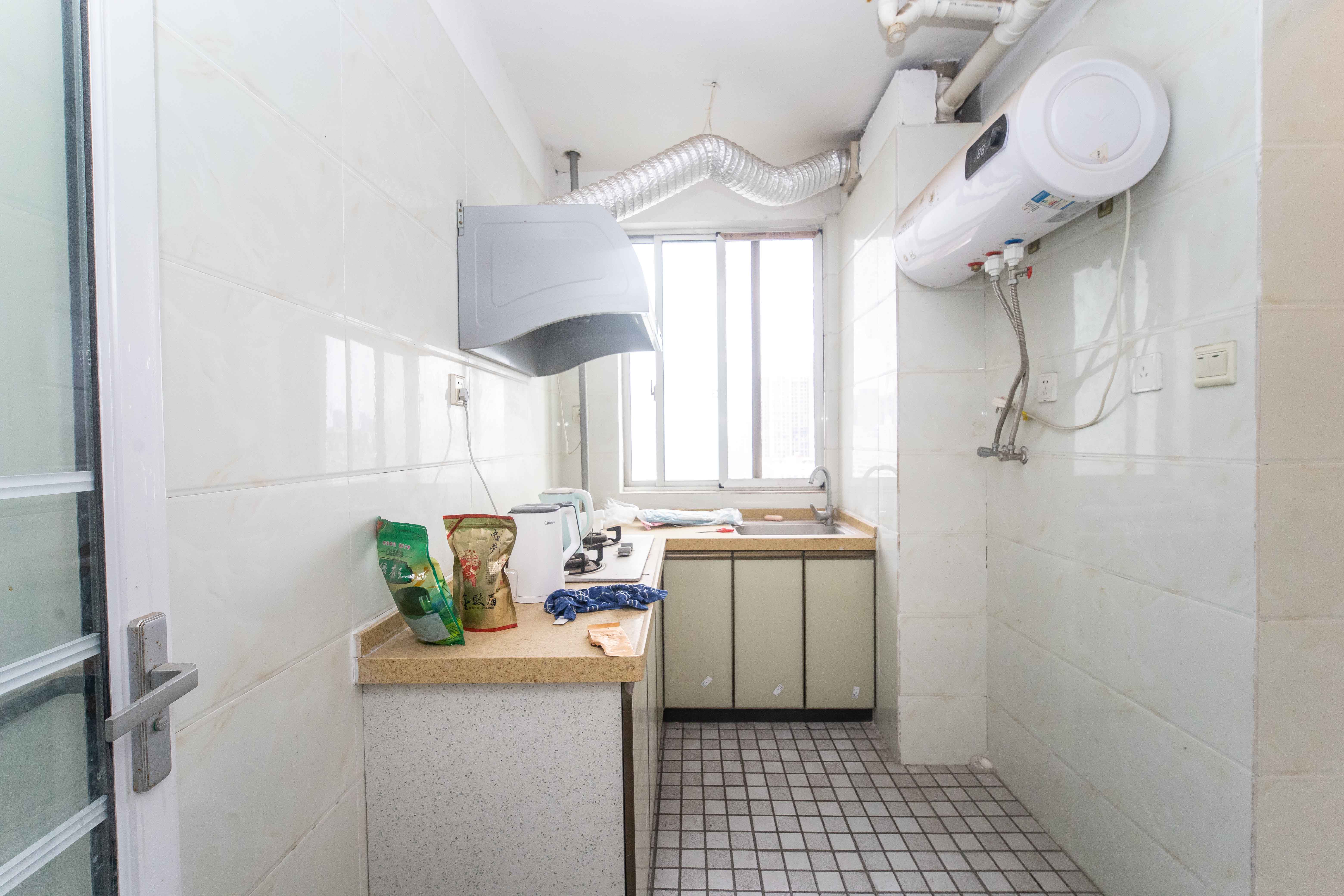 高桥现代商贸城  2室1厅1卫    48.8万 高桥现代商贸城  2室1厅1卫    48.8万厨房