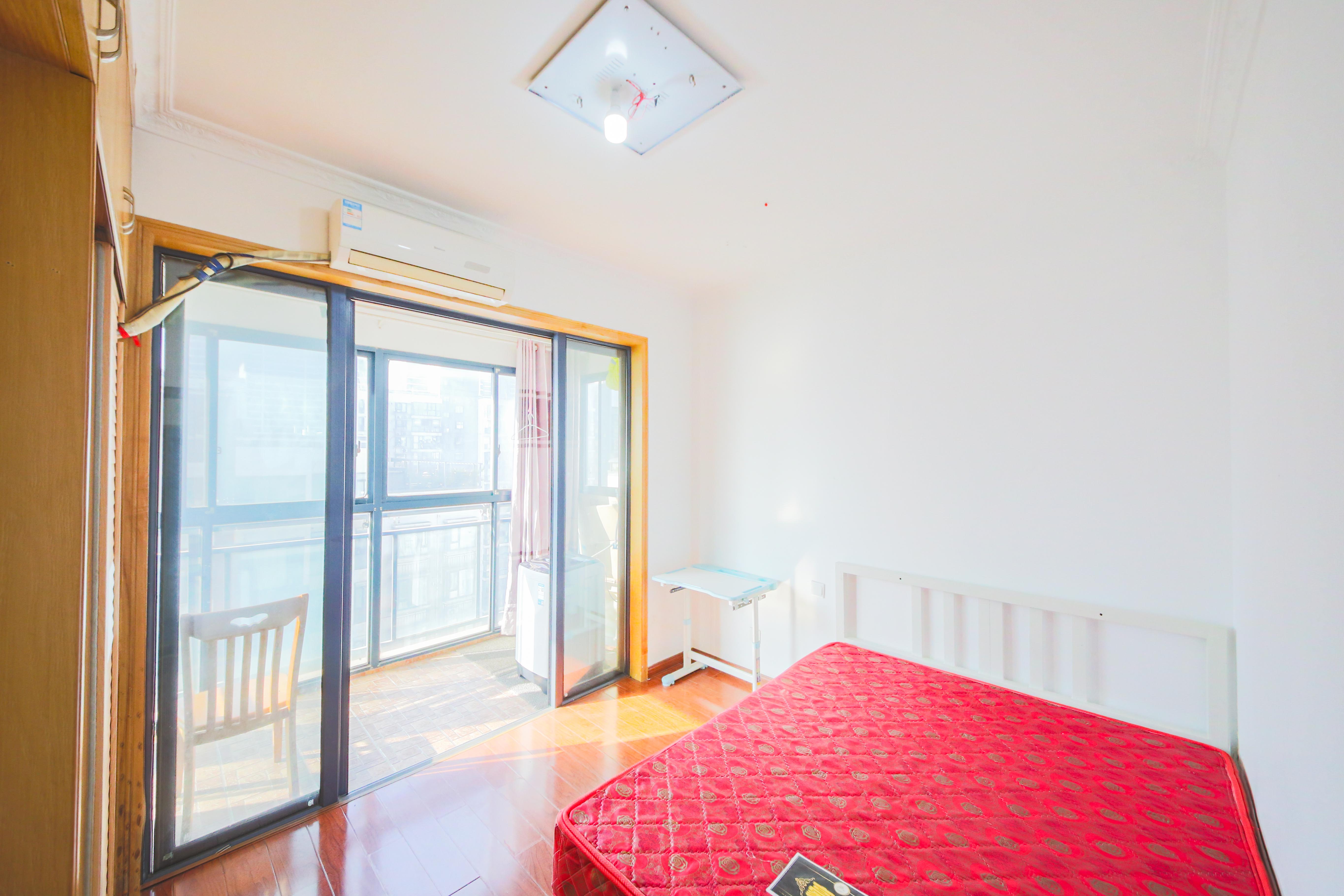 钱隆学府一、二期 2室2厅1卫 65.0万 钱隆学府一、二期 2室2厅1卫 65.0万卧室