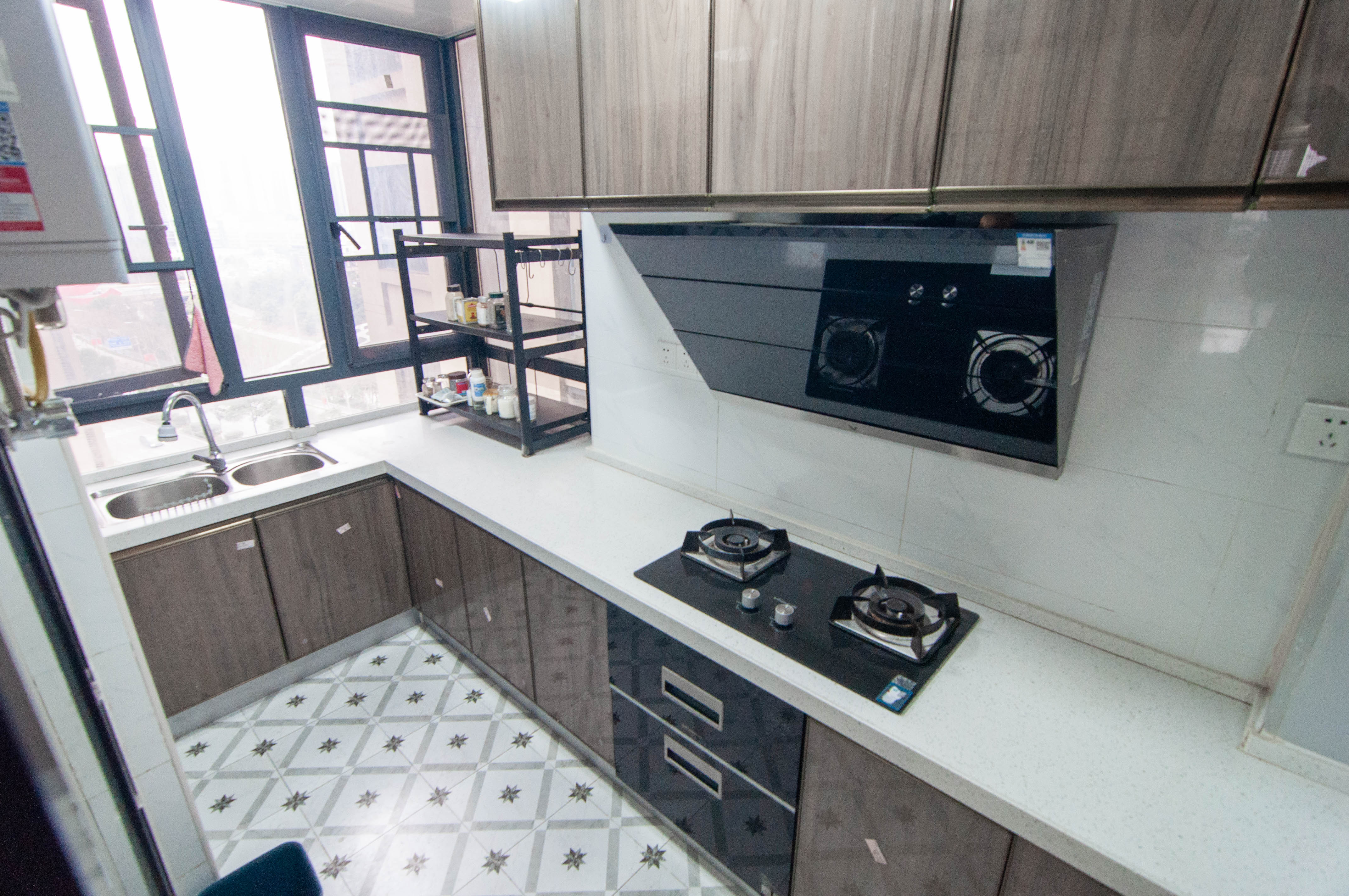 中建梅溪湖中心 3室2厅2卫 135.0万 中建梅溪湖中心 3室2厅2卫 135.0万厨房