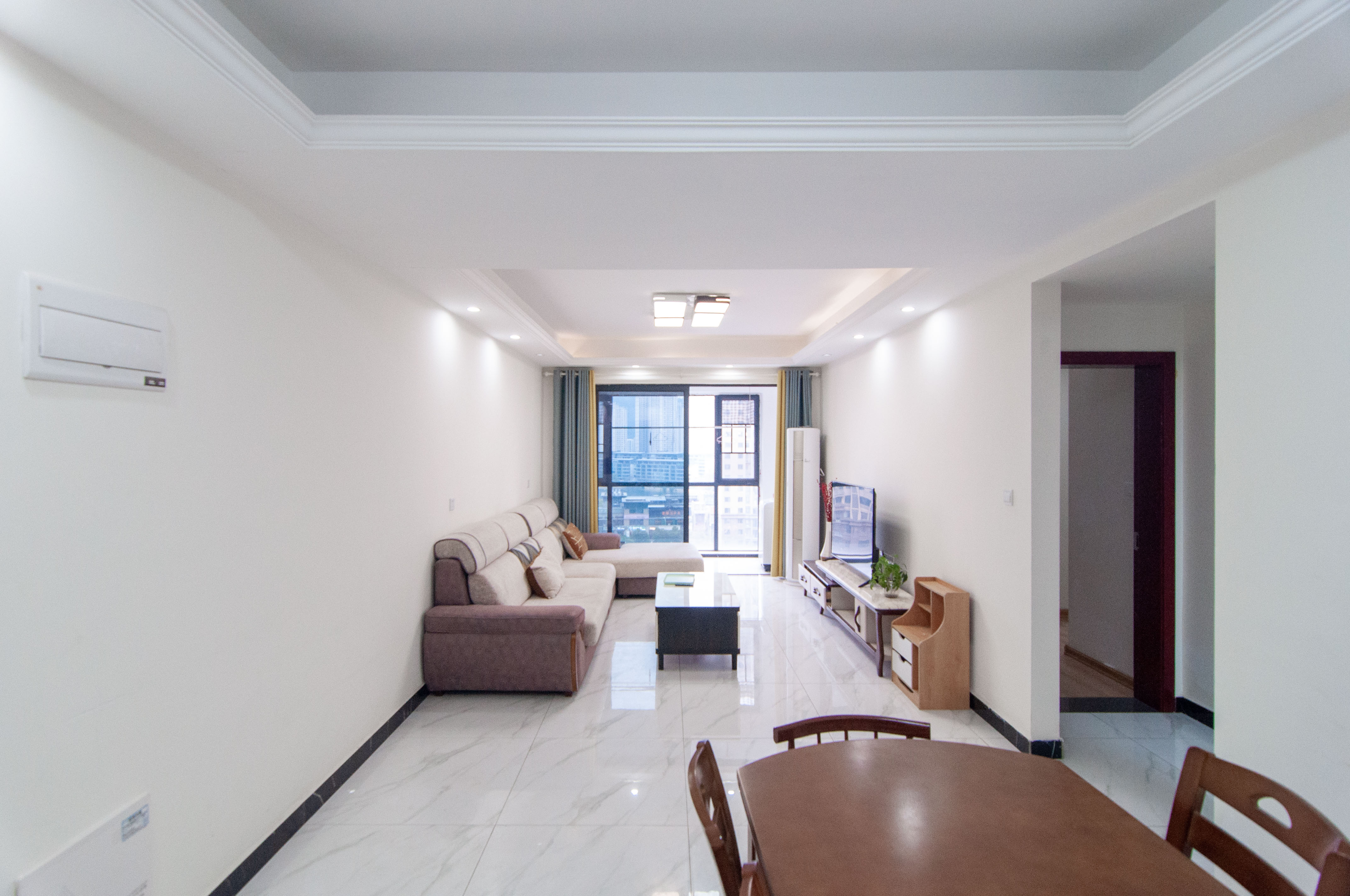 中建梅溪湖中心 3室2厅2卫 135.0万 中建梅溪湖中心 3室2厅2卫 135.0万客厅