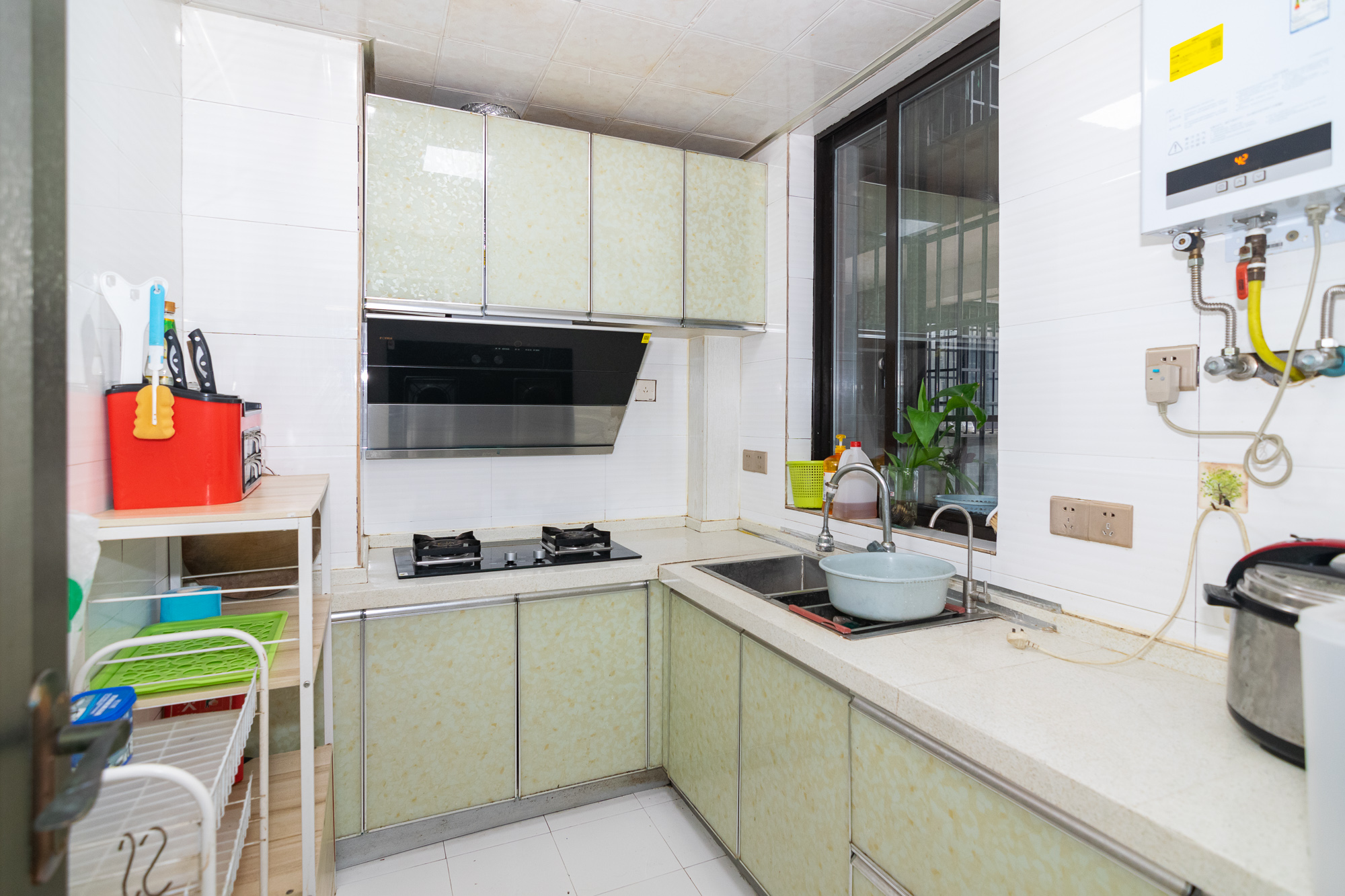 新城国际花都  3室2厅1卫    55.0万厨房