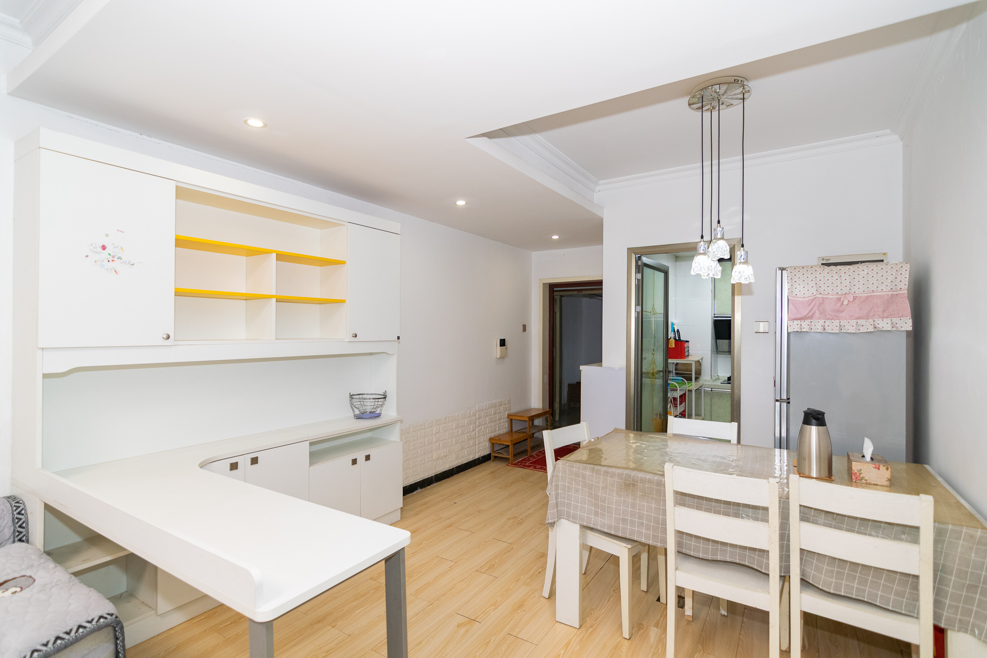 新城国际花都  3室2厅1卫    55.0万客厅