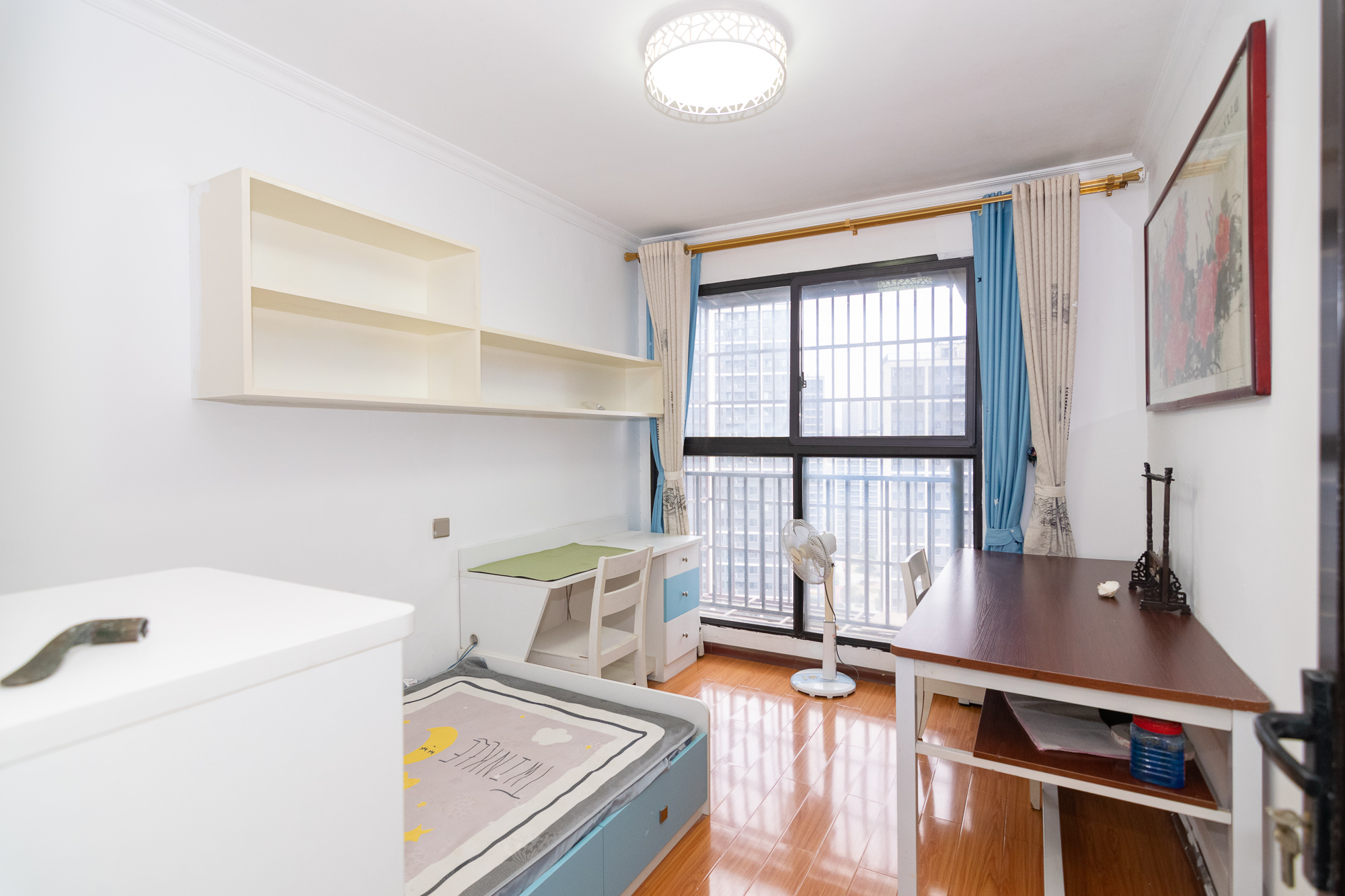 新城国际花都  3室2厅1卫    55.0万卧室