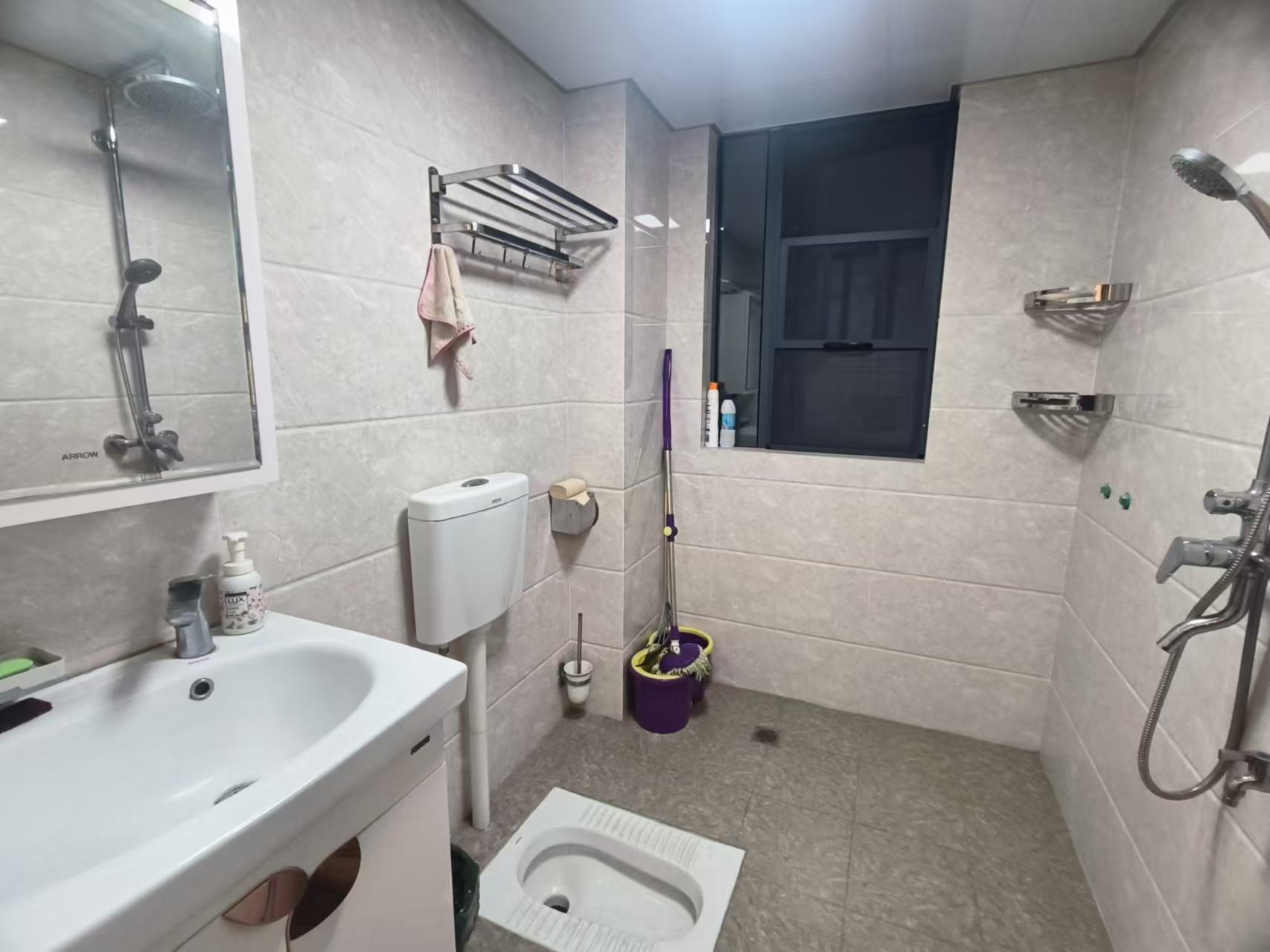 流金岁月-华晨国际 2室1厅1卫 65.0万 流金岁月-华晨国际 2室1厅1卫 65.0万室内图