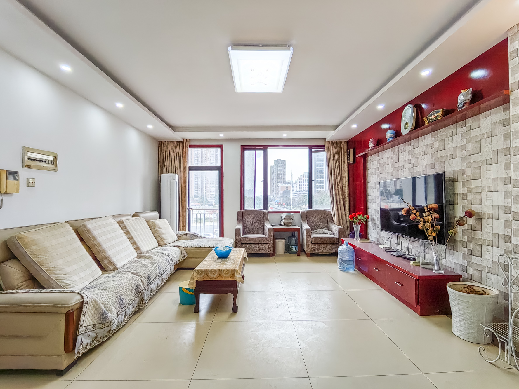 美林水郡  3室2厅2卫    118.0万 美林水郡  3室2厅2卫    118.0万