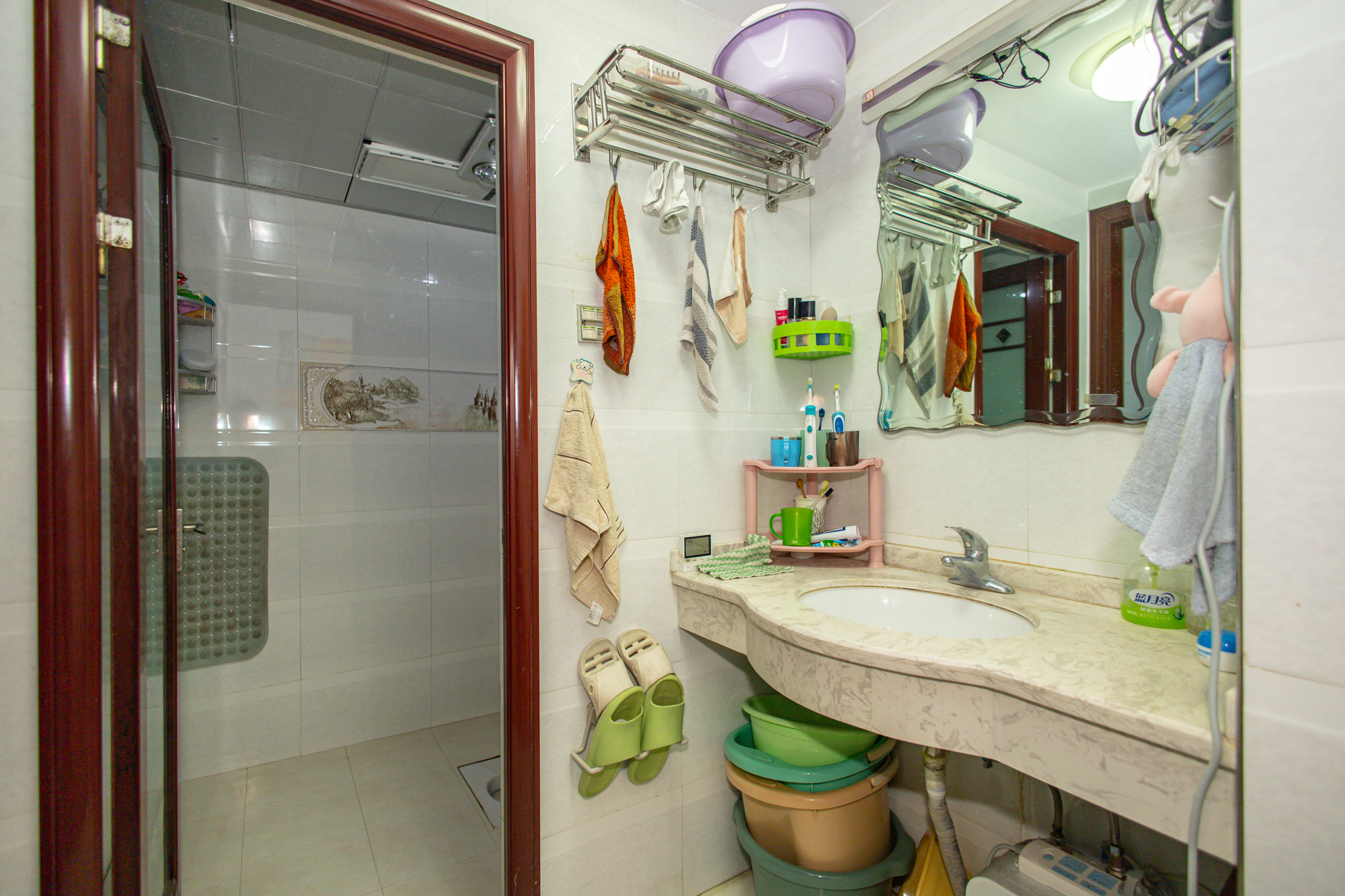 蝴蝶谷 3室2厅1卫 59.0万 蝴蝶谷 3室2厅1卫 59.0万卫生间