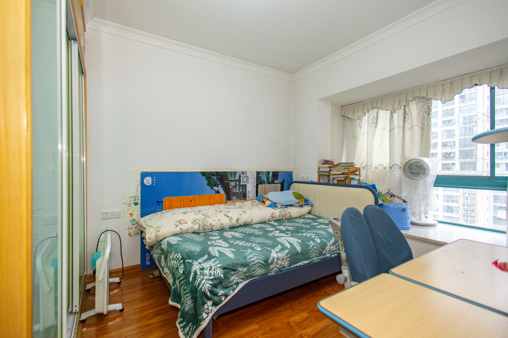 蝴蝶谷 3室2厅1卫 59.0万 蝴蝶谷 3室2厅1卫 59.0万卧室